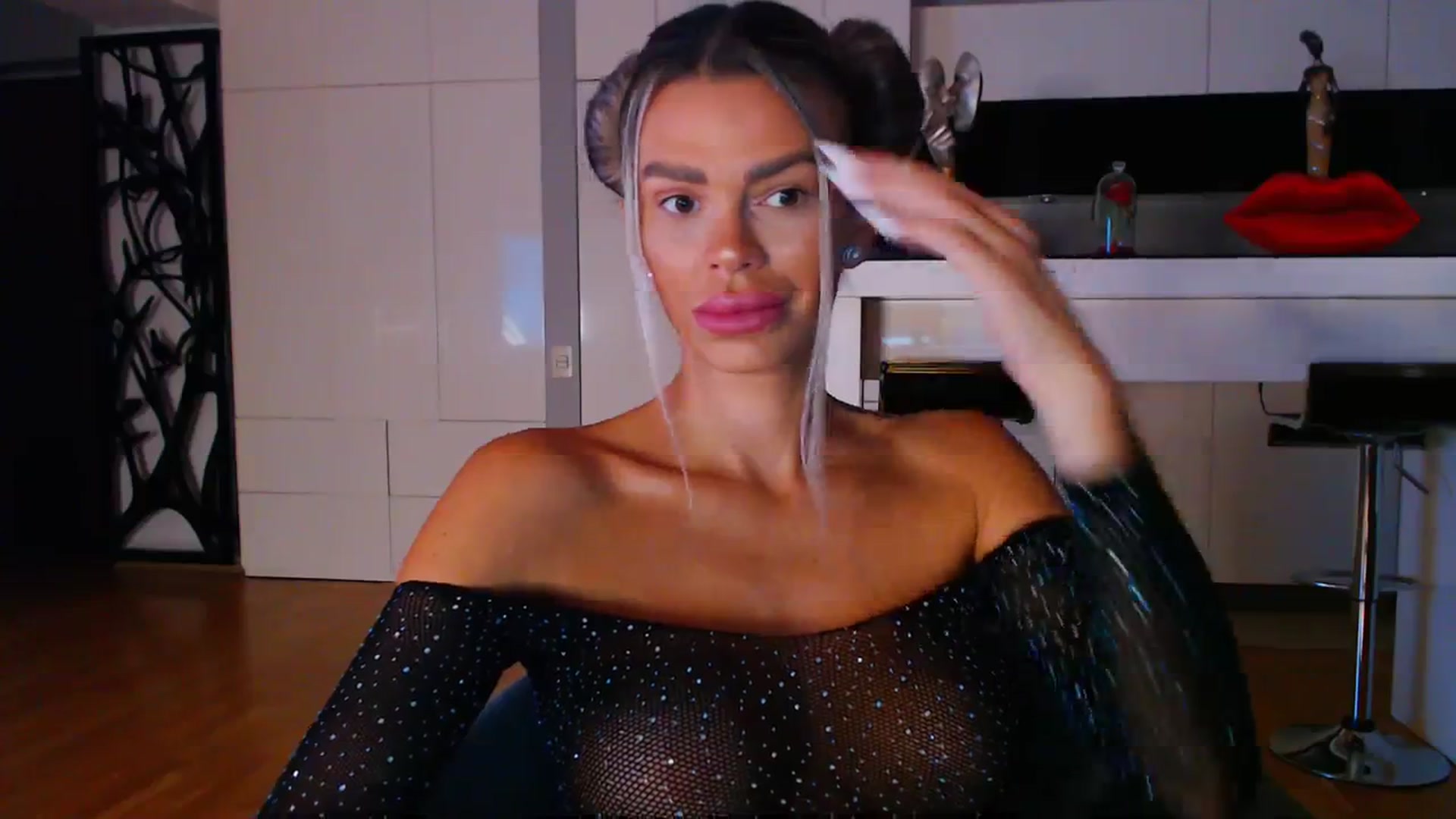 Gallery image thumbnail from D_y_y's myfreecams stream on, 09/18/2023, 03:43 image 2 of 20
