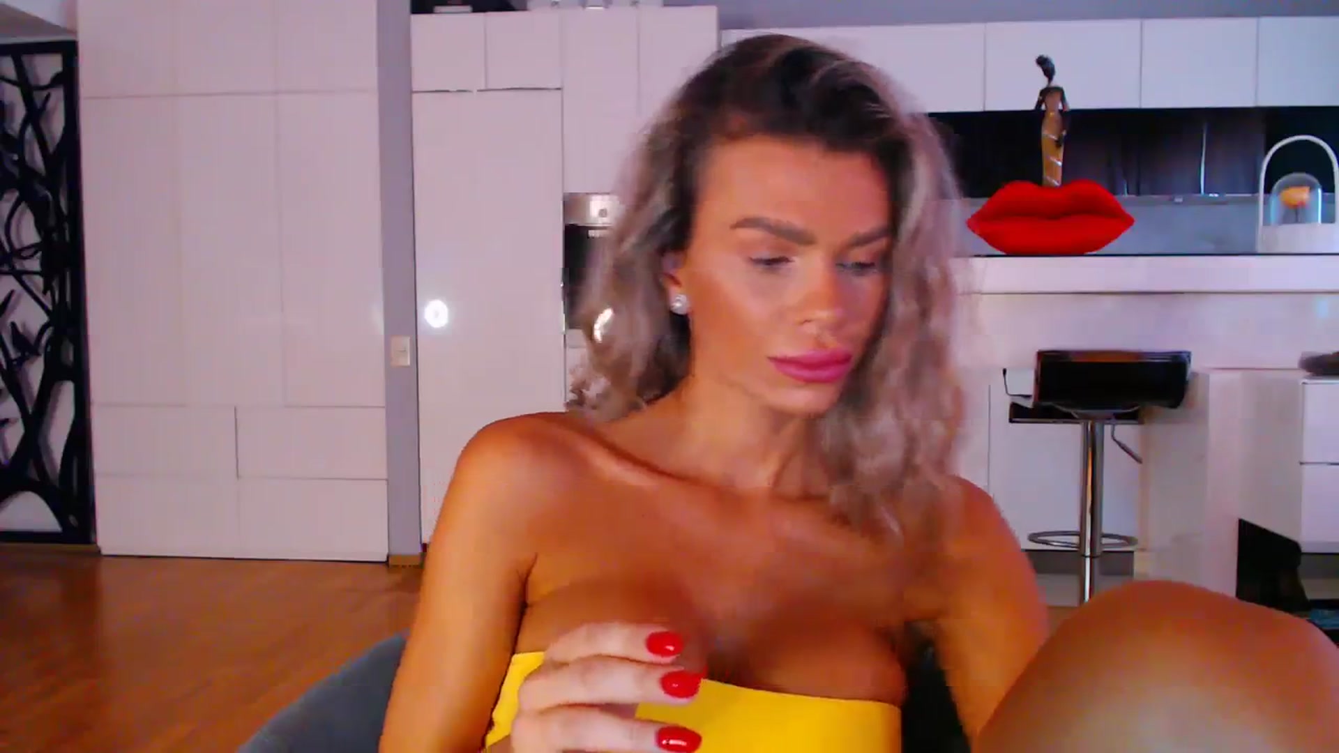 Gallery image thumbnail from D_y_y's myfreecams stream on, 09/25/2023, 05:24 image 15 of 20