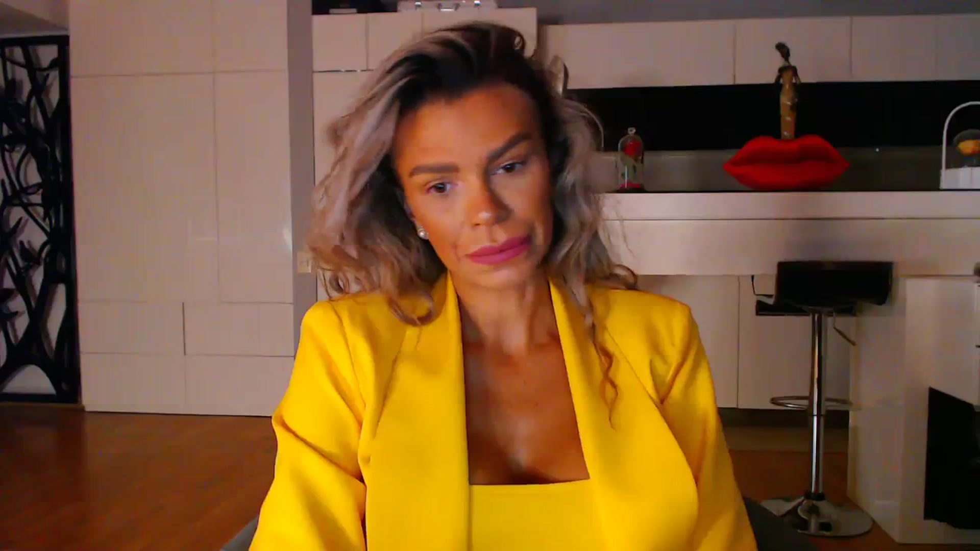 Gallery image thumbnail from D_y_y's myfreecams stream on, 09/25/2023, 05:24 image 5 of 20