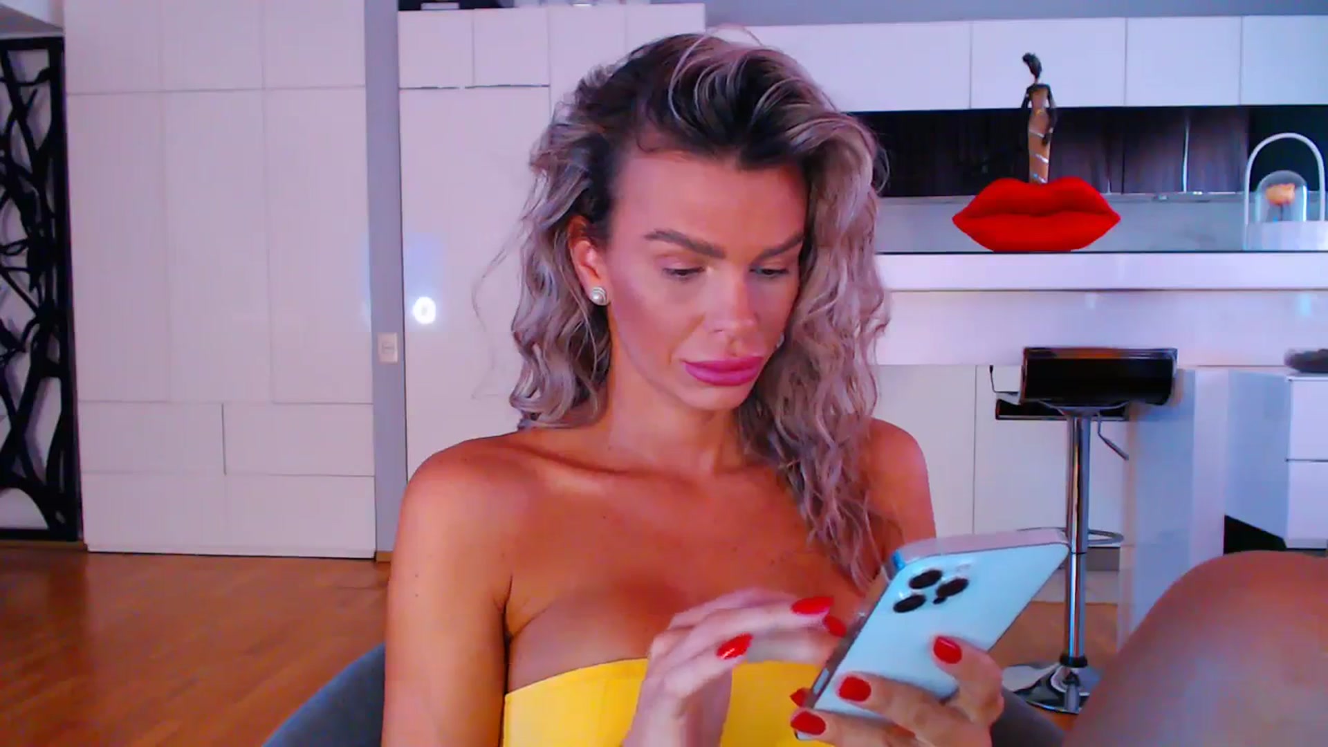 Gallery image thumbnail from D_y_y's myfreecams stream on, 09/25/2023, 05:24 image 18 of 20