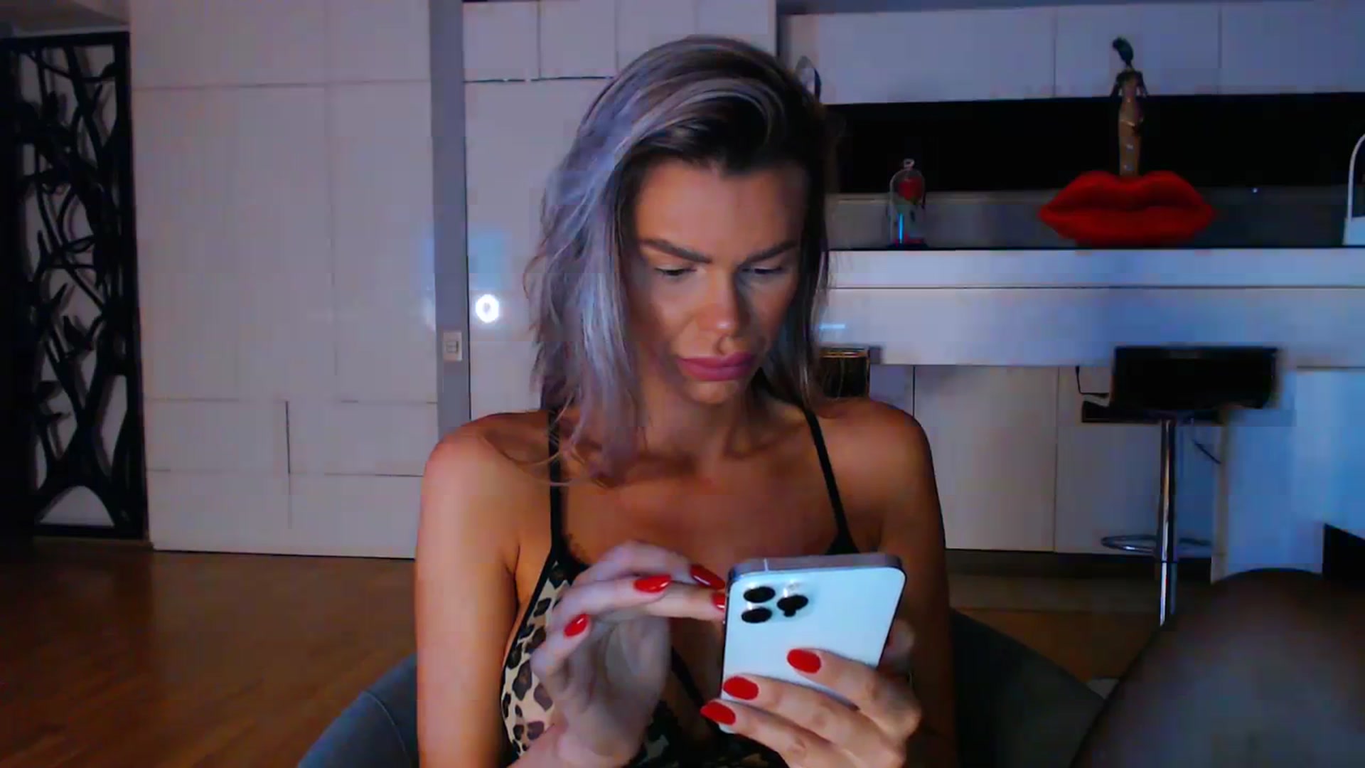 Gallery image thumbnail from D_y_y's myfreecams stream on, 09/27/2023, 03:23 image 14 of 20