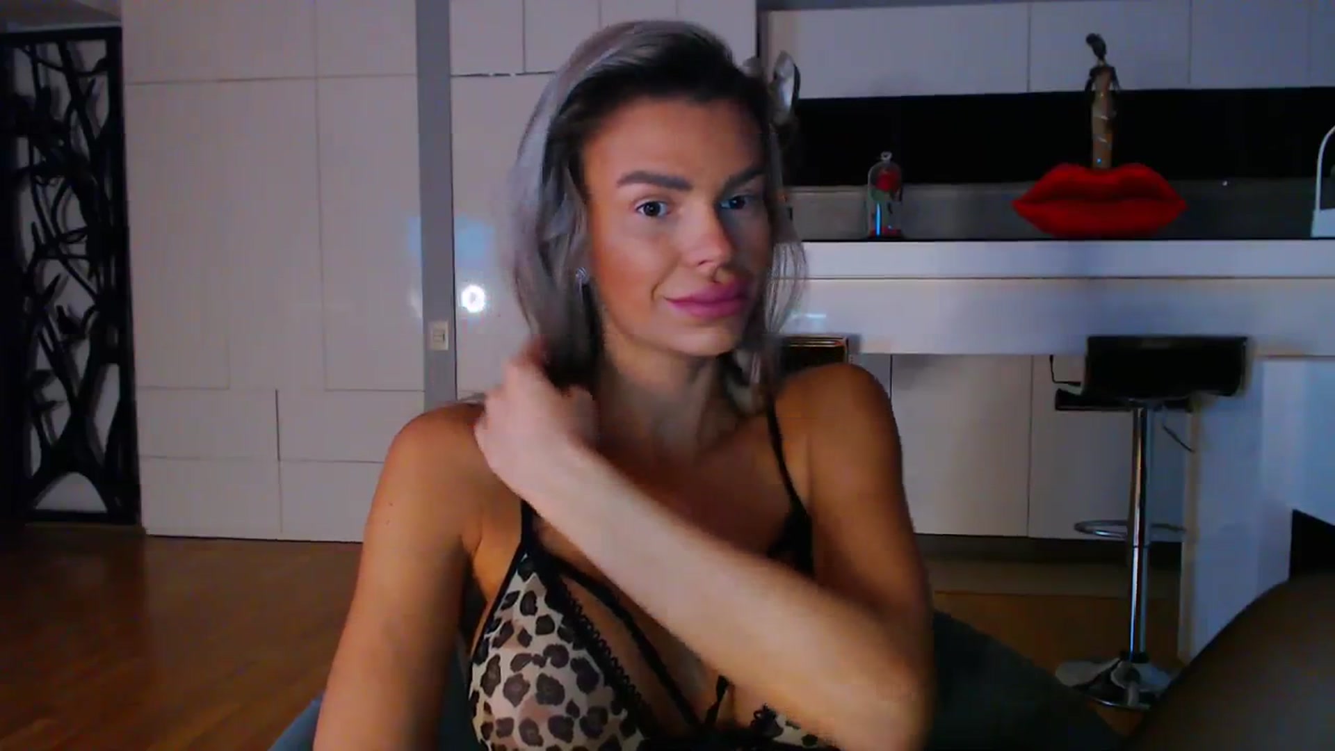Gallery image thumbnail from D_y_y's myfreecams stream on, 09/27/2023, 03:23 image 19 of 20