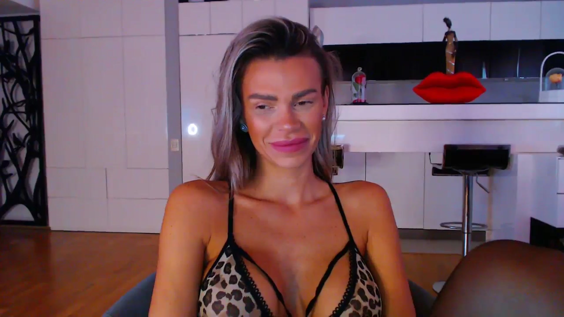 Gallery image thumbnail from D_y_y's myfreecams stream on, 09/27/2023, 06:15 image 5 of 20