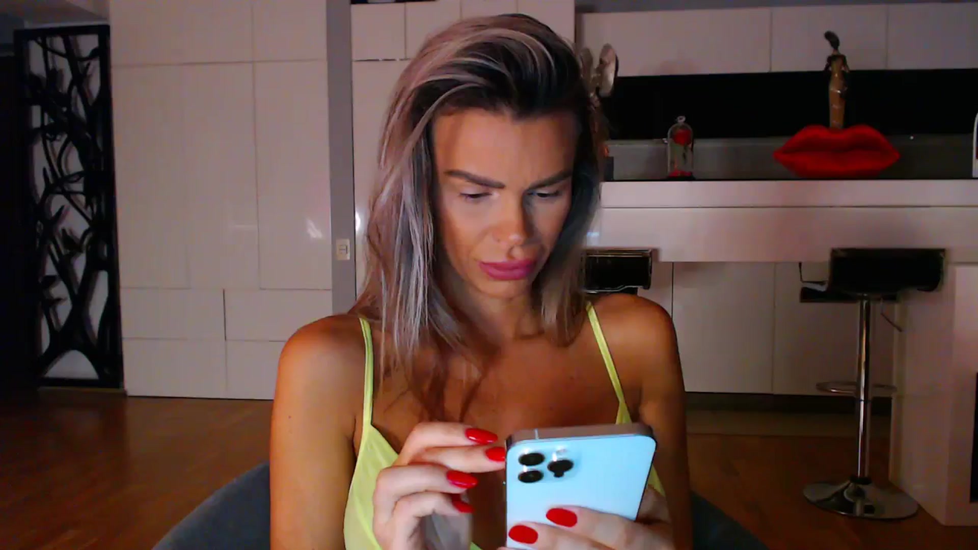 Gallery image thumbnail from D_y_y's myfreecams stream on, 09/29/2023, 04:16 image 6 of 20