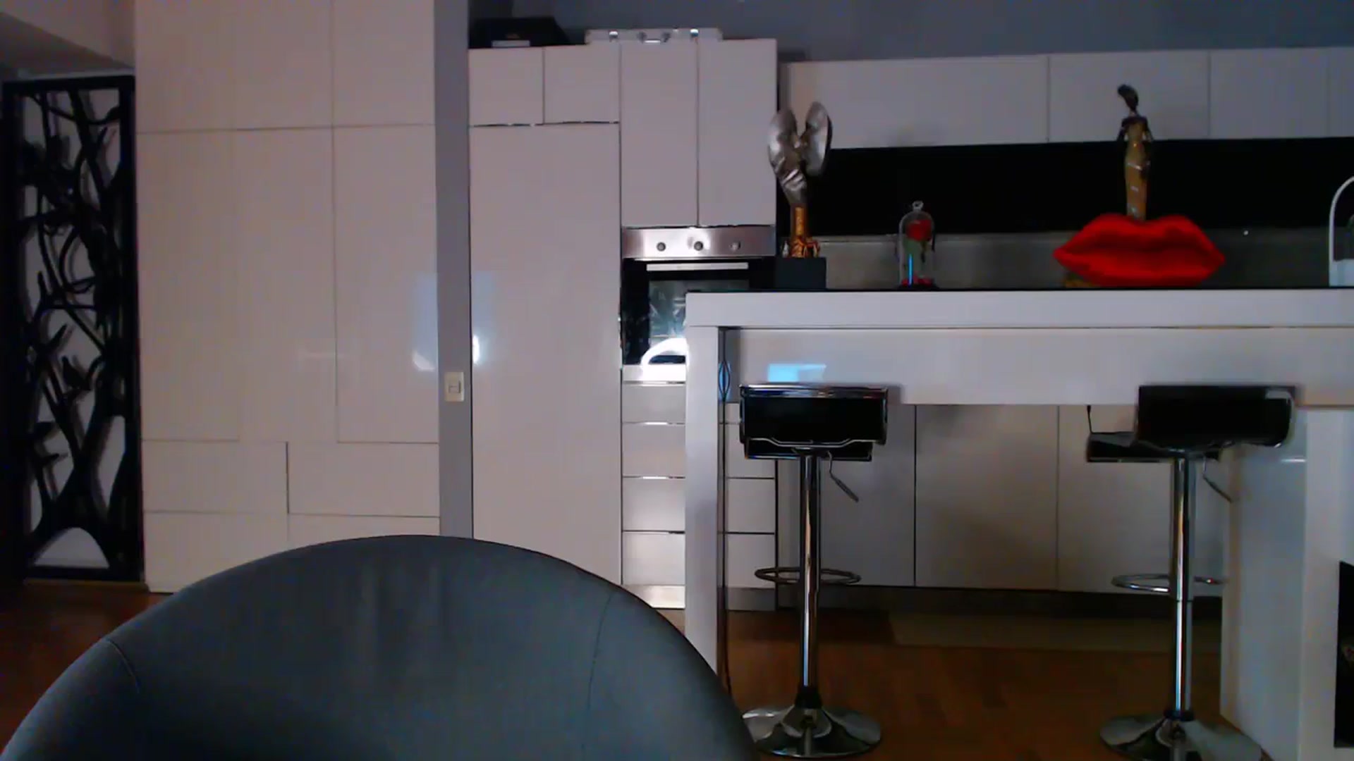 Gallery image thumbnail from D_y_y's myfreecams stream on, 10/04/2023, 05:28 image 9 of 20