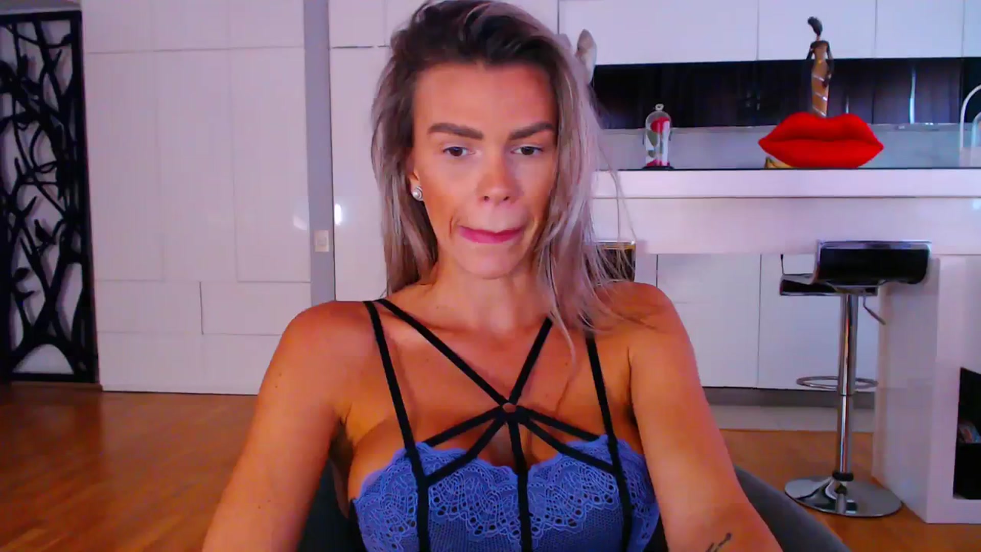 Gallery image thumbnail from D_y_y's myfreecams stream on, 10/04/2023, 05:28 image 19 of 20