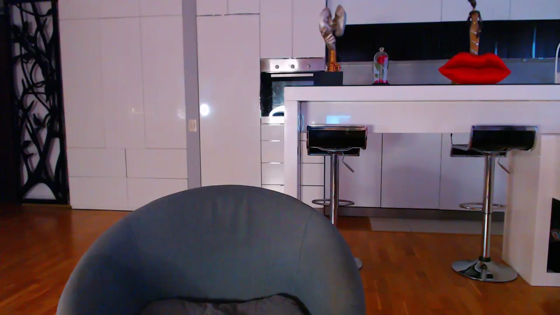 Gallery image thumbnail from D_y_y's myfreecams stream on, 10/05/2023, 05:25 image 18 of 20