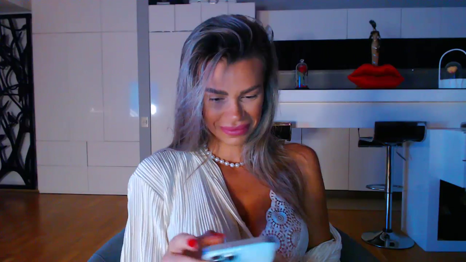 Gallery image thumbnail from D_y_y's myfreecams stream on, 10/05/2023, 05:25 image 6 of 20