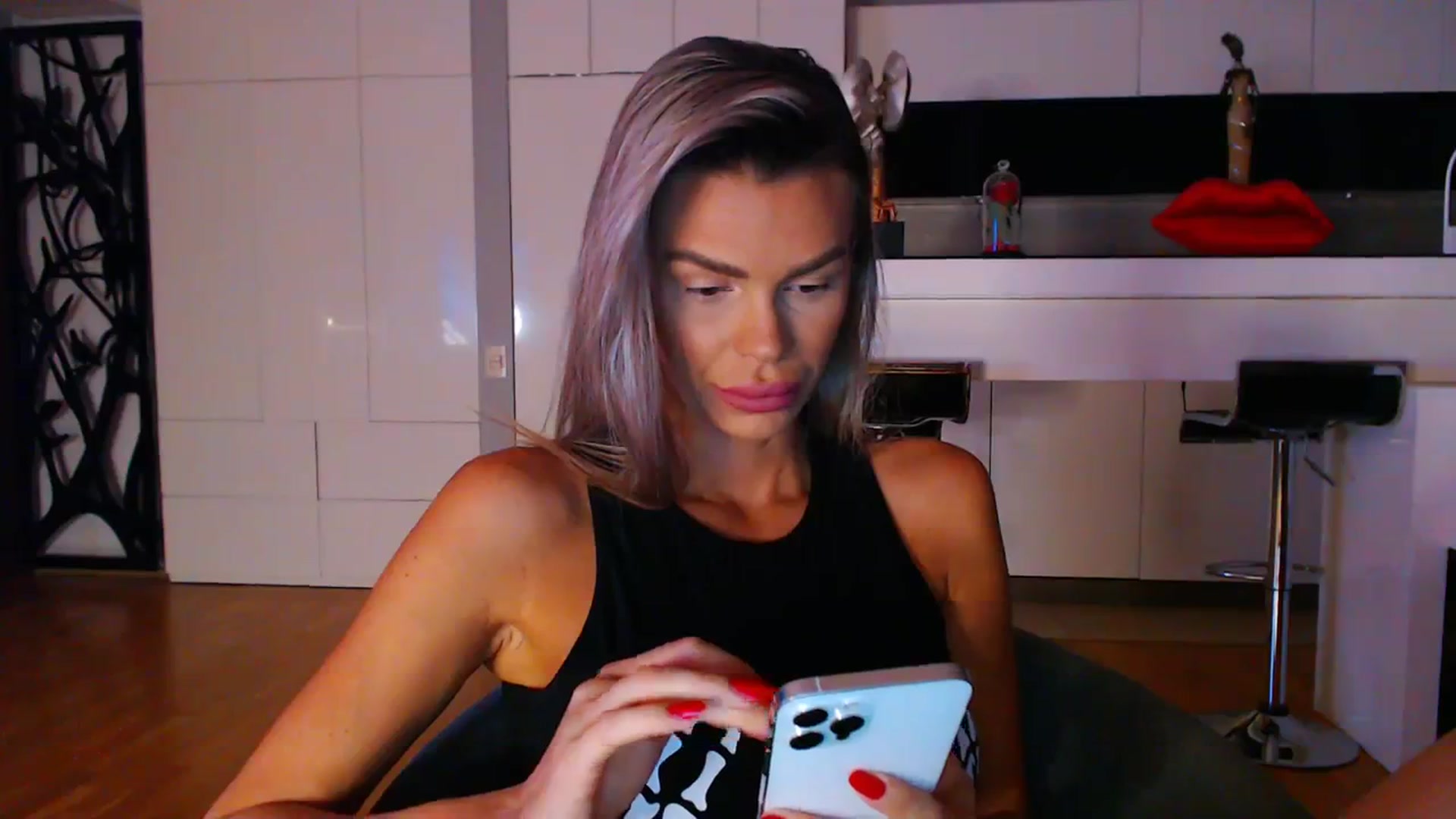 Gallery image thumbnail from D_y_y's myfreecams stream on, 10/06/2023, 03:18 image 11 of 20