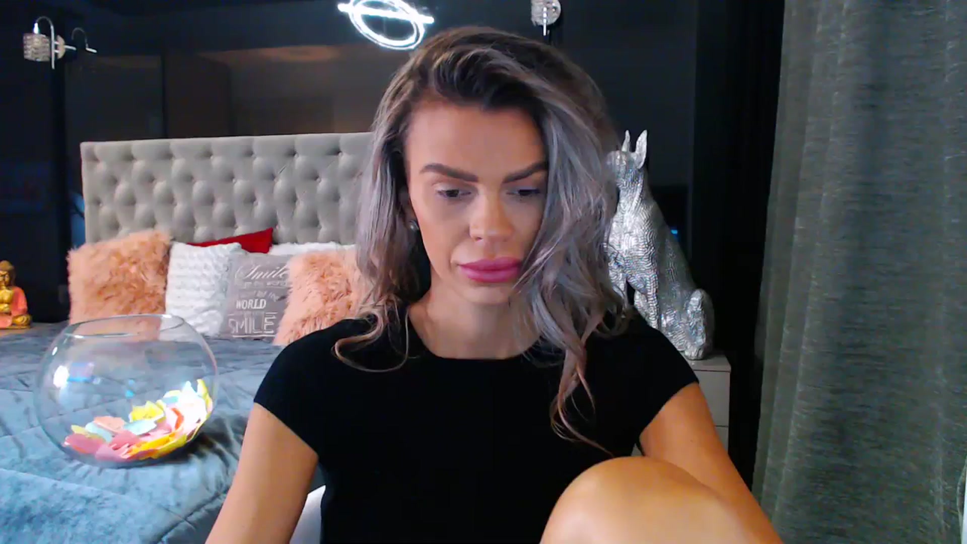 Gallery image thumbnail from D_y_y's myfreecams stream on, 10/10/2023, 04:19 image 18 of 20