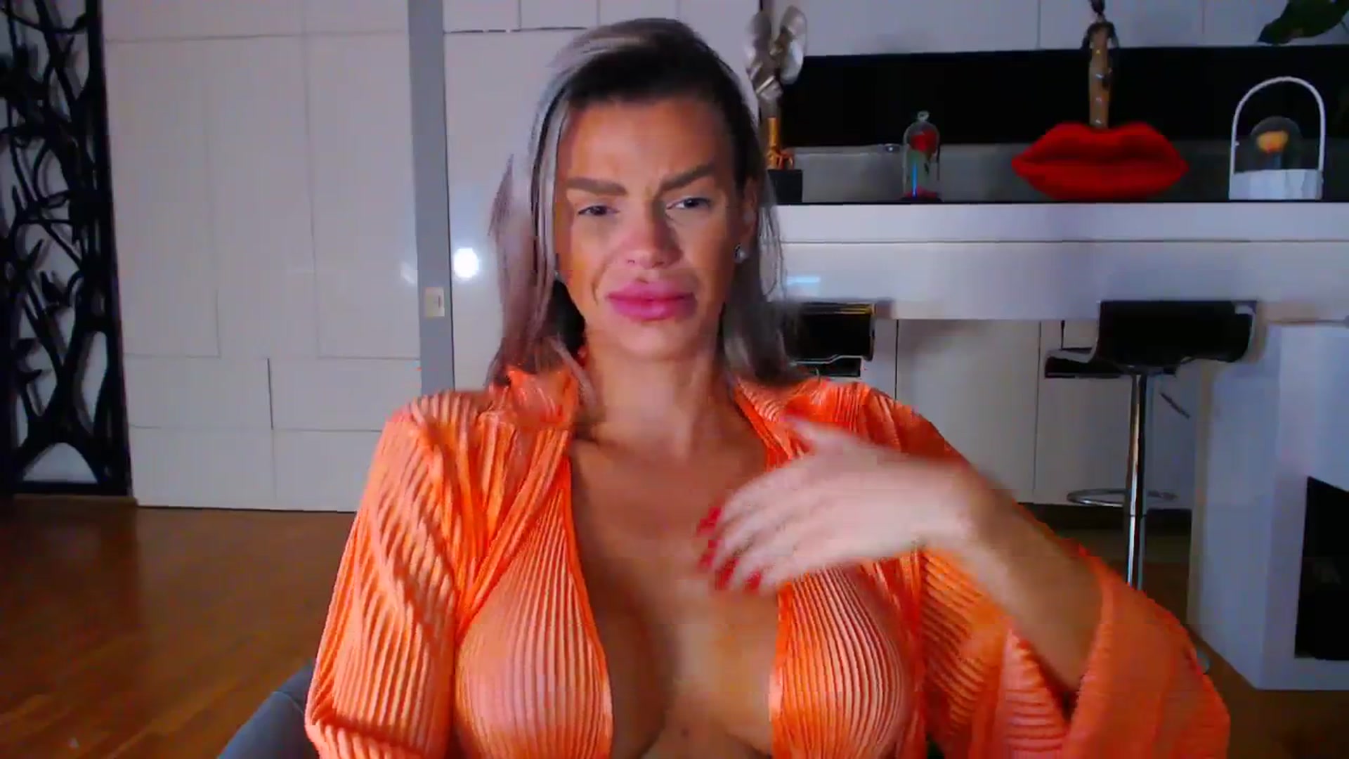 Gallery image thumbnail from D_y_y's myfreecams stream on, 10/17/2023, 04:51 image 8 of 20