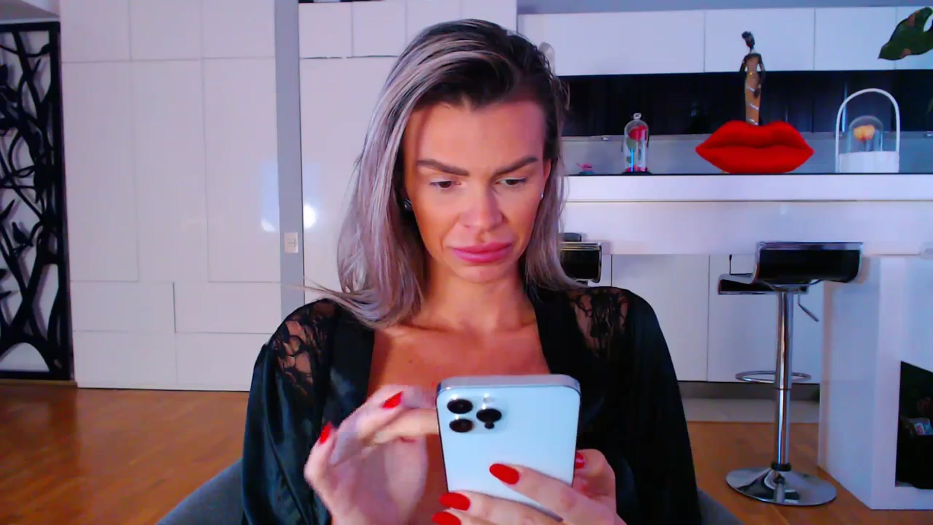 Gallery image thumbnail from D_y_y's myfreecams stream on, 10/19/2023, 05:50 image 18 of 20