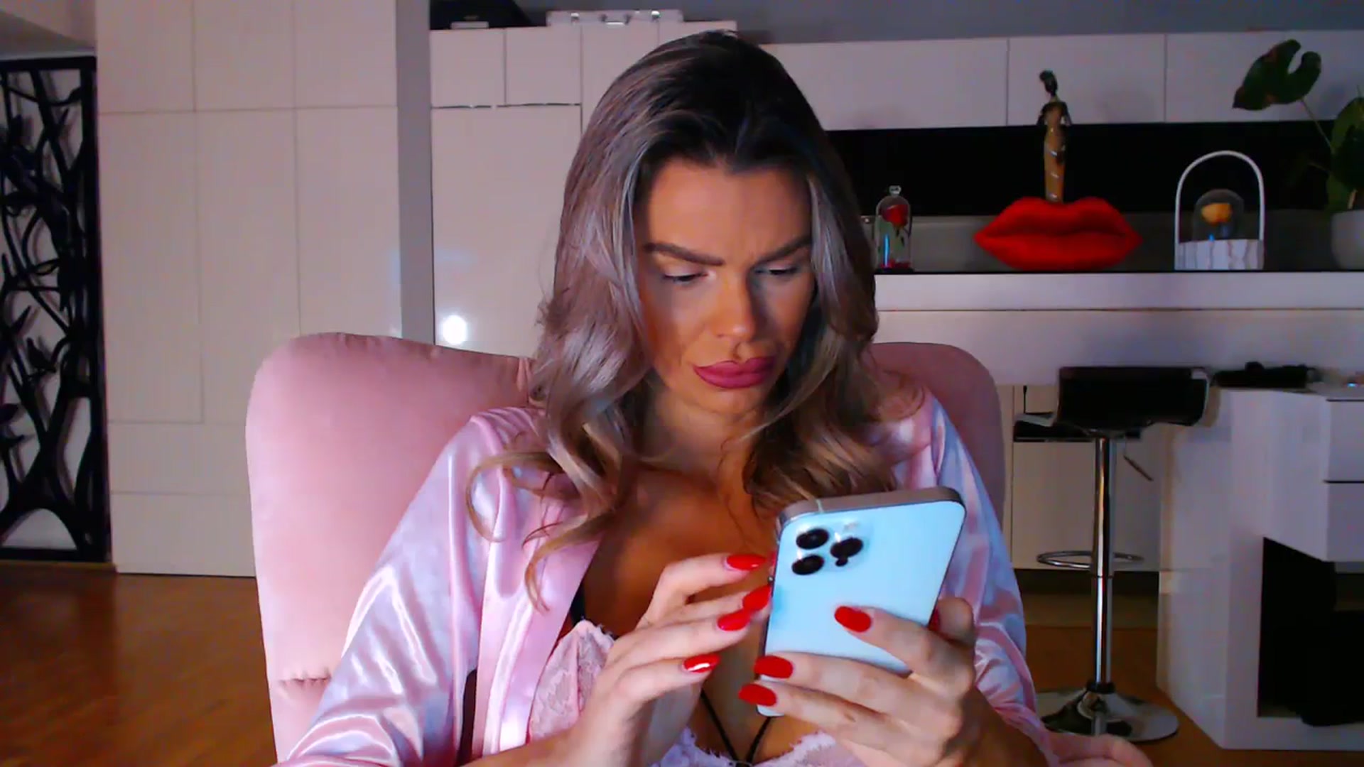 Gallery image thumbnail from D_y_y's myfreecams stream on, 10/21/2023, 04:56 image 6 of 20
