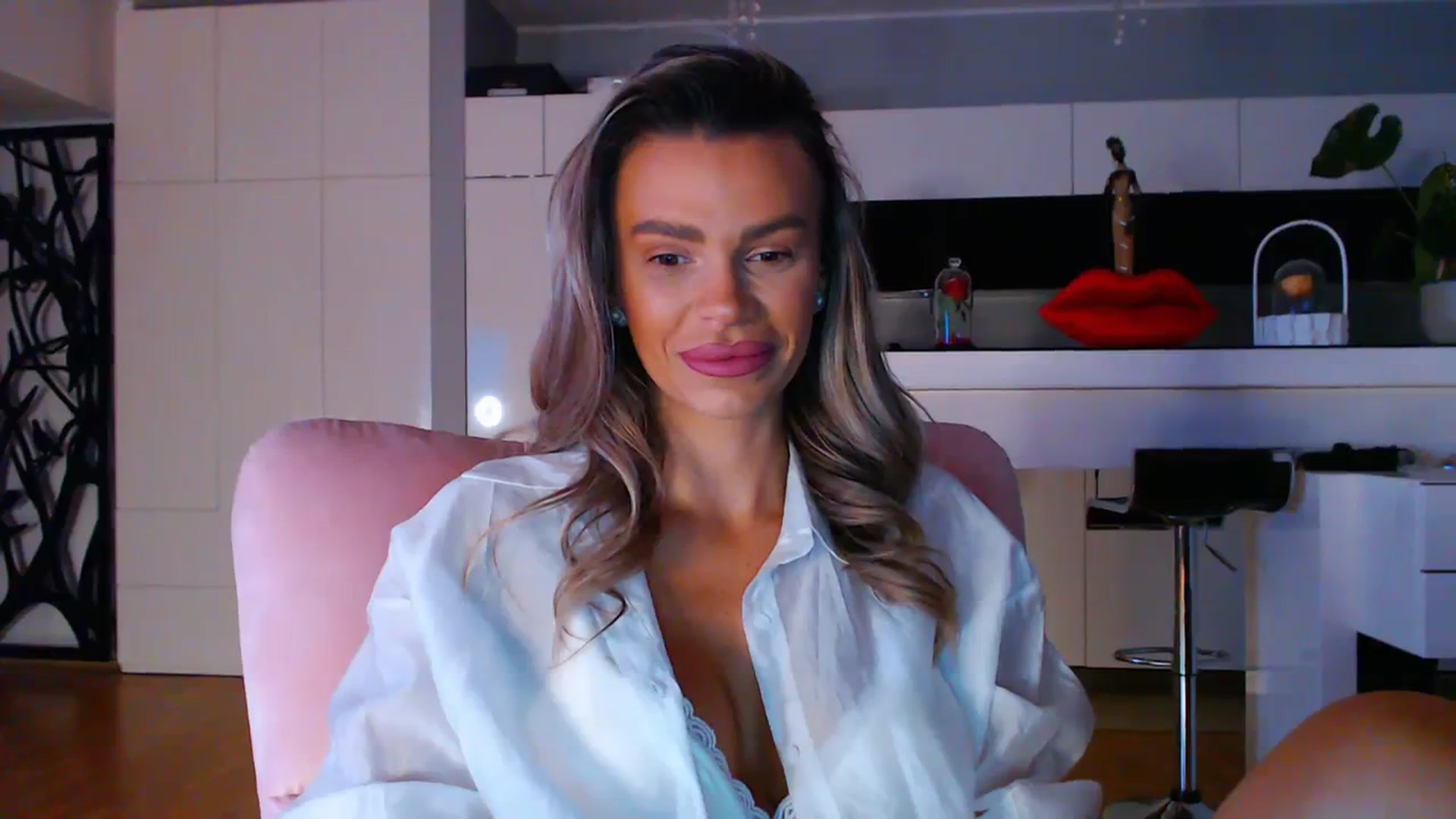 Gallery image thumbnail from D_y_y's myfreecams stream on, 10/22/2023, 05:12 image 6 of 20
