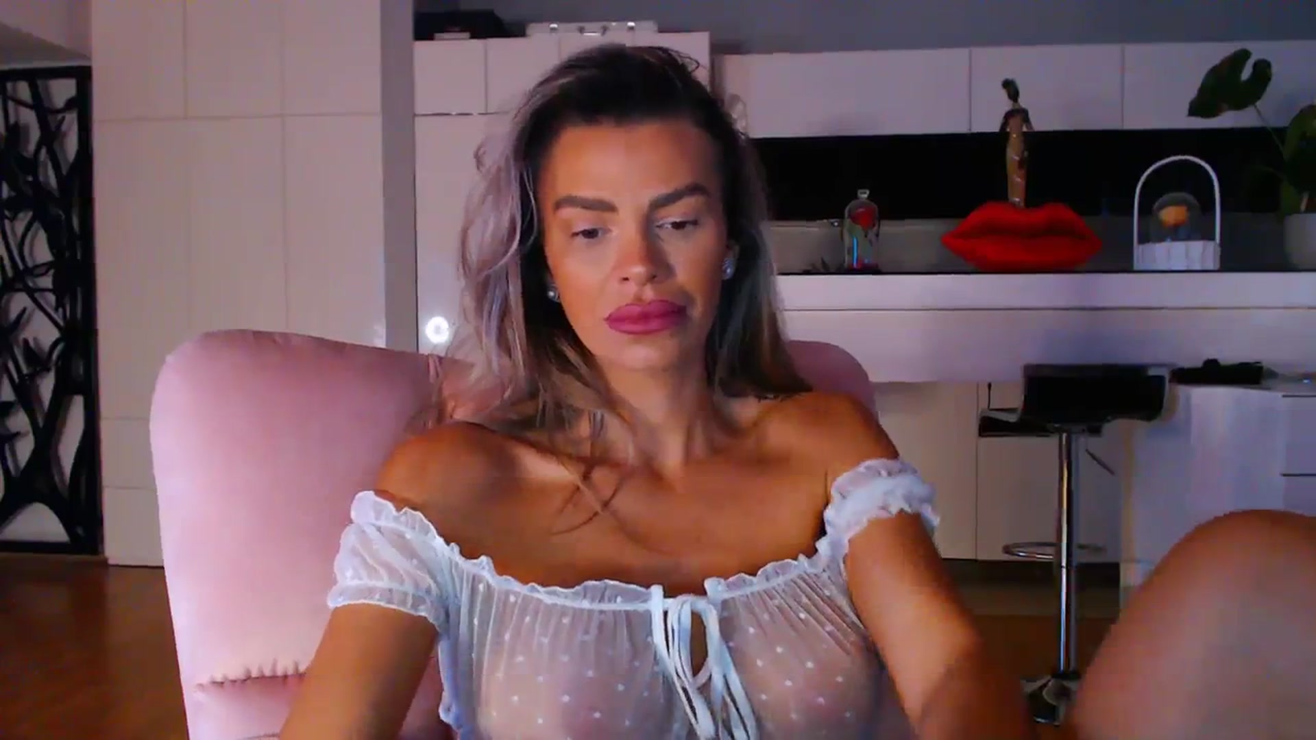 Gallery image thumbnail from D_y_y's myfreecams stream on, 10/23/2023, 05:05 image 15 of 20