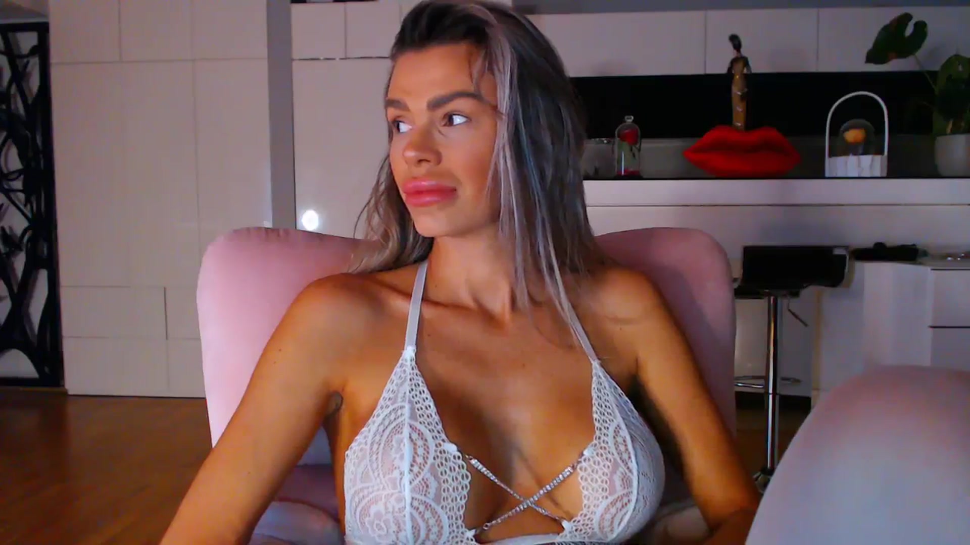 Gallery image thumbnail from D_y_y's myfreecams stream on, 10/24/2023, 04:47 image 12 of 20