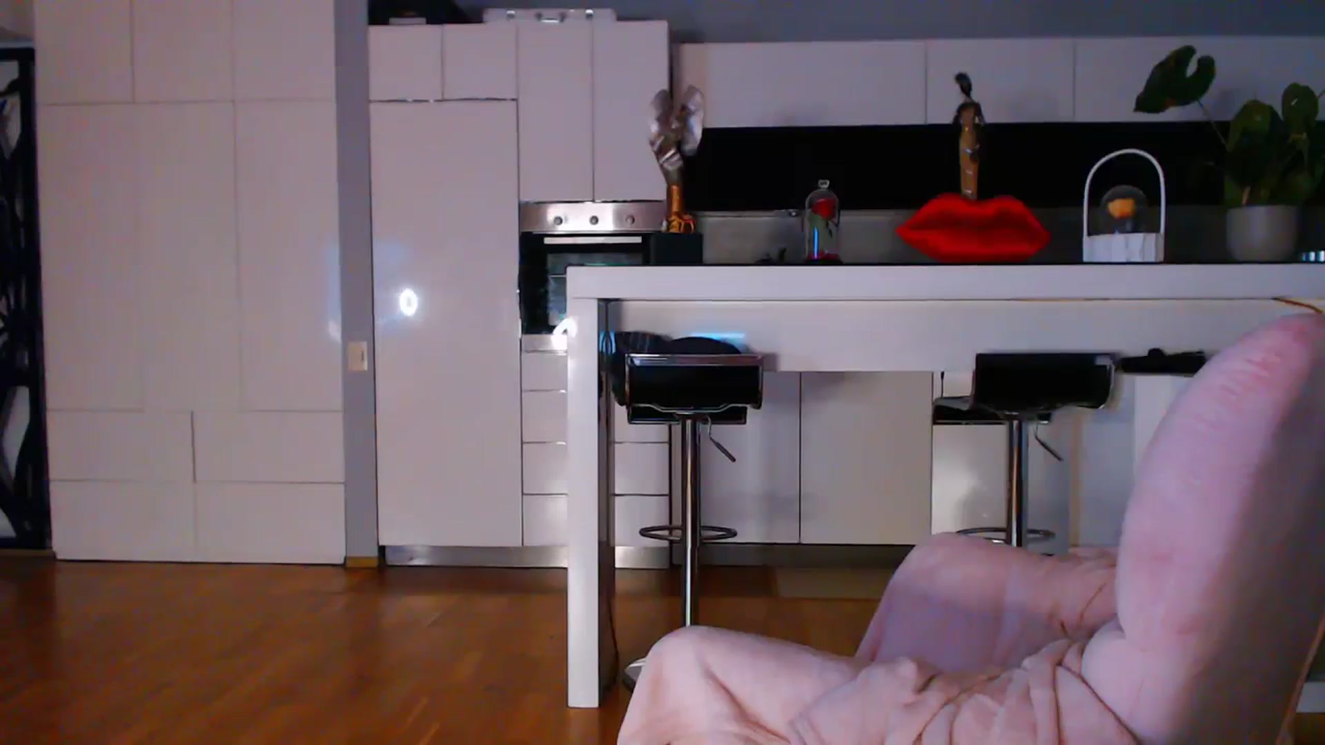 Gallery image thumbnail from D_y_y's myfreecams stream on, 10/24/2023, 04:47 image 16 of 20