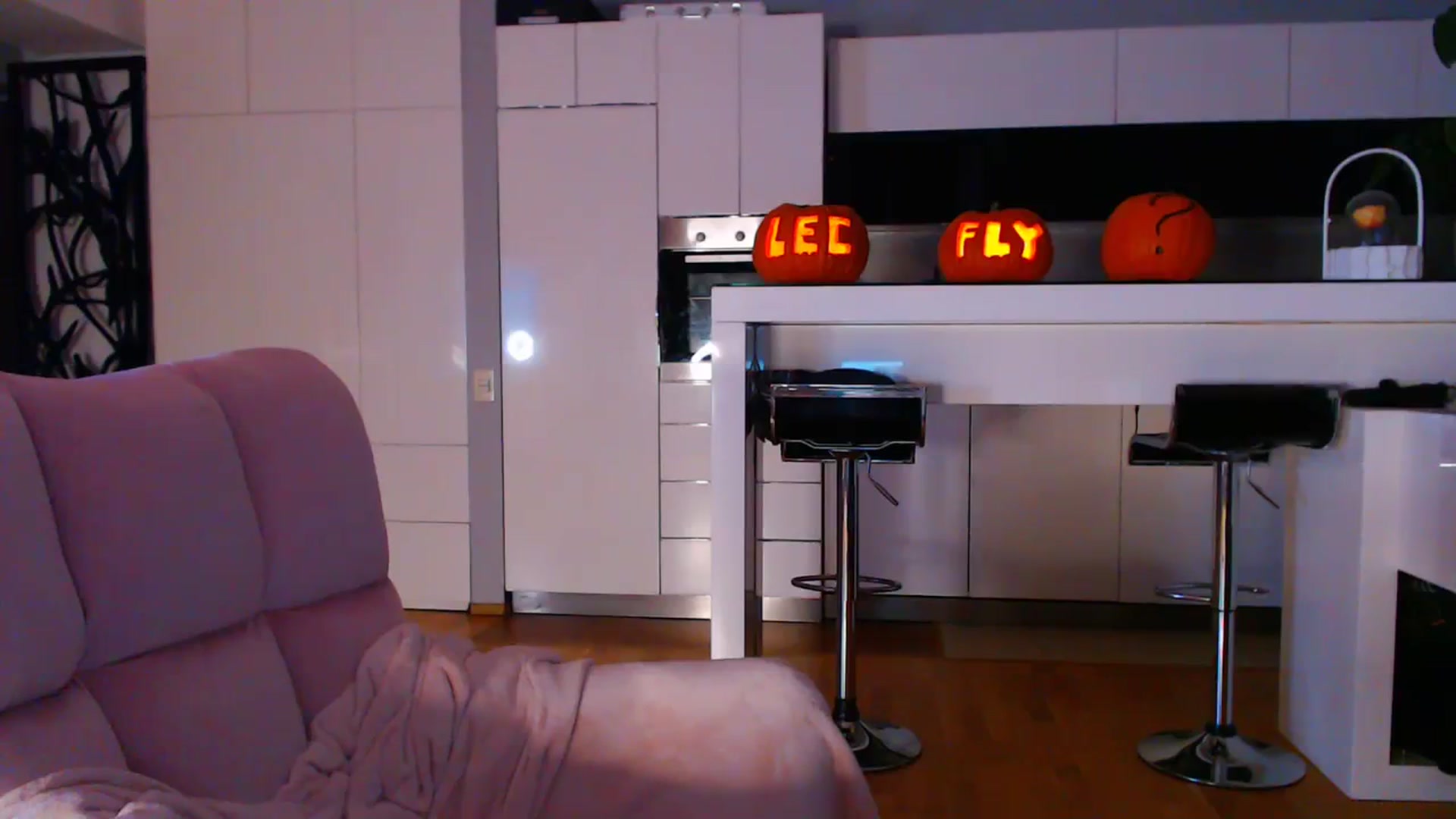 Gallery image thumbnail from D_y_y's myfreecams stream on, 10/25/2023, 03:51 image 5 of 20