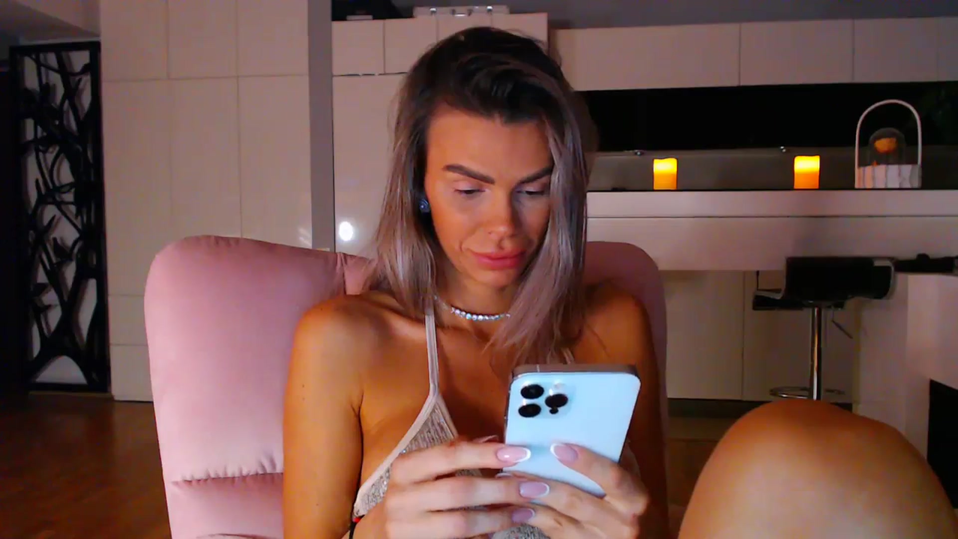 Gallery image thumbnail from D_y_y's myfreecams stream on, 11/02/2023, 04:45 image 13 of 20