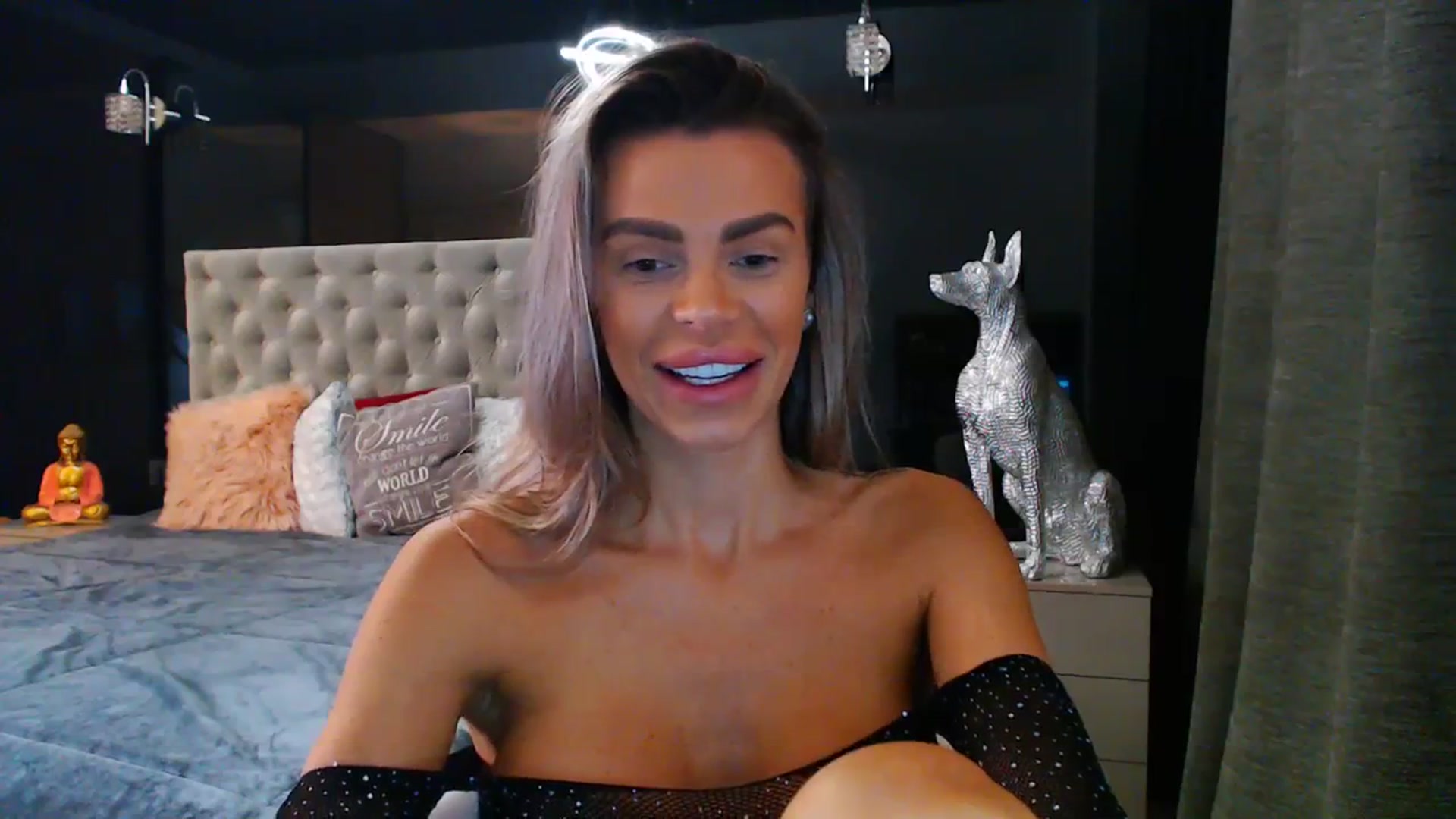 Gallery image thumbnail from D_y_y's myfreecams stream on, 11/05/2023, 05:07 image 9 of 20