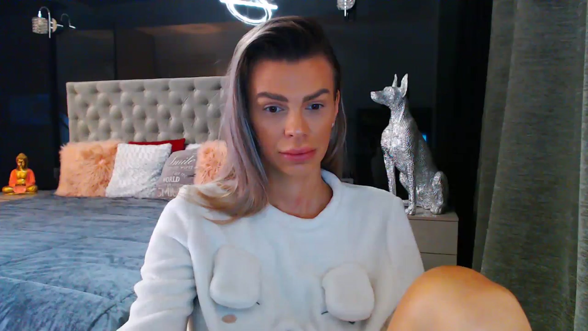 Gallery image thumbnail from D_y_y's myfreecams stream on, 11/07/2023, 05:37 image 18 of 20
