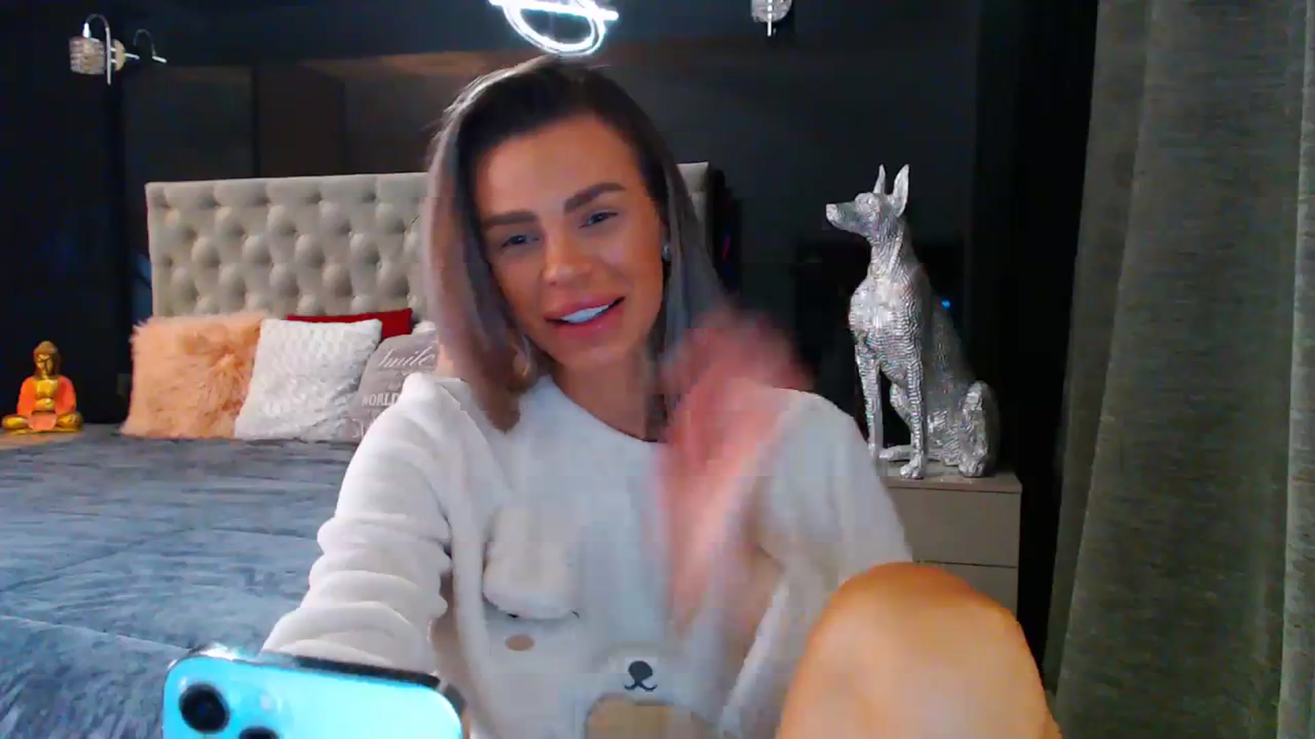 Gallery image thumbnail from D_y_y's myfreecams stream on, 11/07/2023, 05:37 image 5 of 20