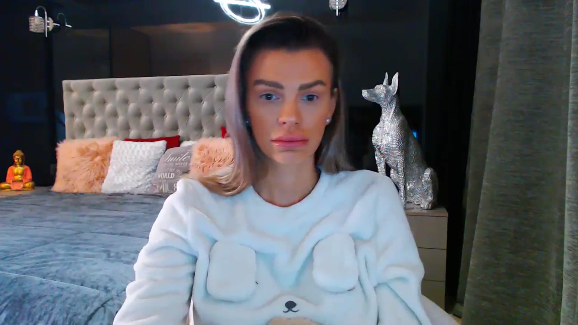 Gallery image thumbnail from D_y_y's myfreecams stream on, 11/07/2023, 05:37 image 12 of 20