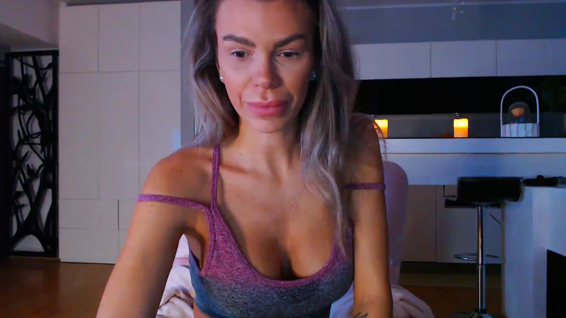 Gallery image thumbnail from D_y_y's myfreecams stream on, 11/14/2023, 04:30 image 12 of 20