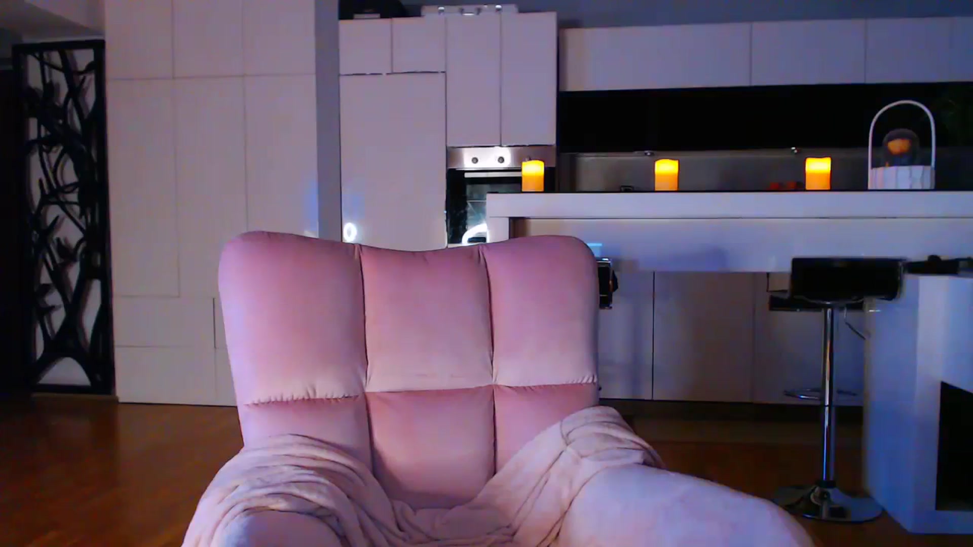 Gallery image thumbnail from D_y_y's myfreecams stream on, 11/15/2023, 04:03 image 11 of 20