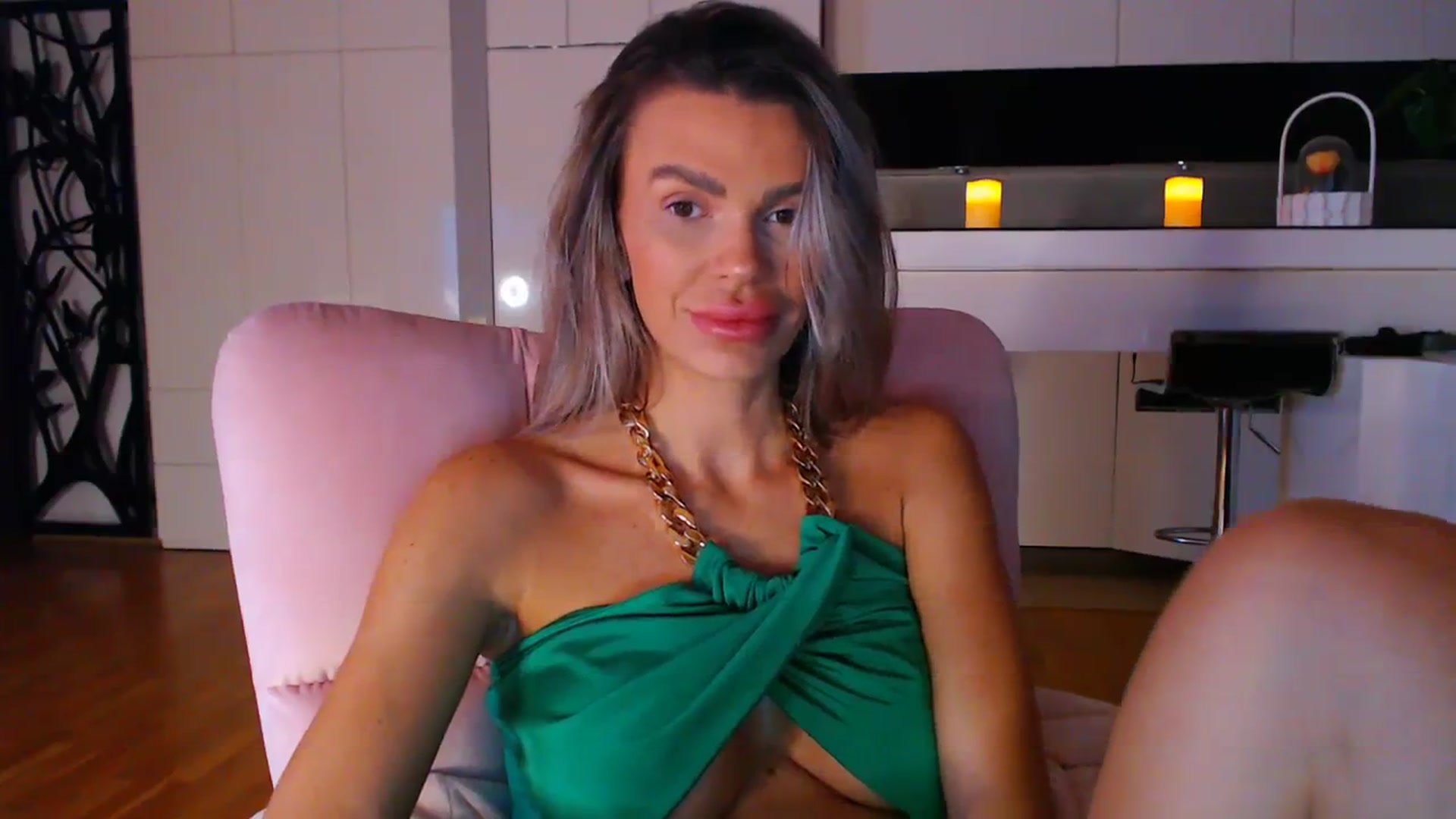 Gallery image thumbnail from D_y_y's myfreecams stream on, 11/18/2023, 04:17 image 6 of 20