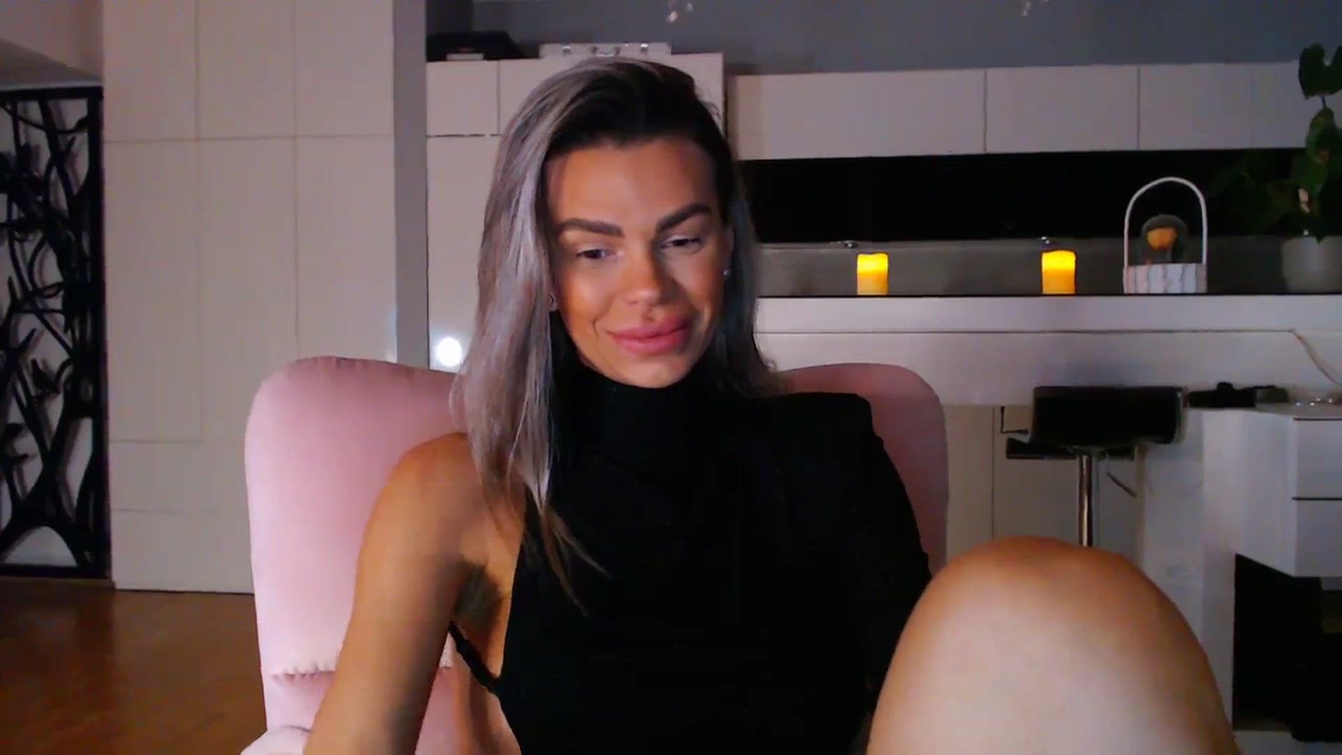 Gallery image thumbnail from D_y_y's myfreecams stream on, 11/19/2023, 03:52 image 20 of 20
