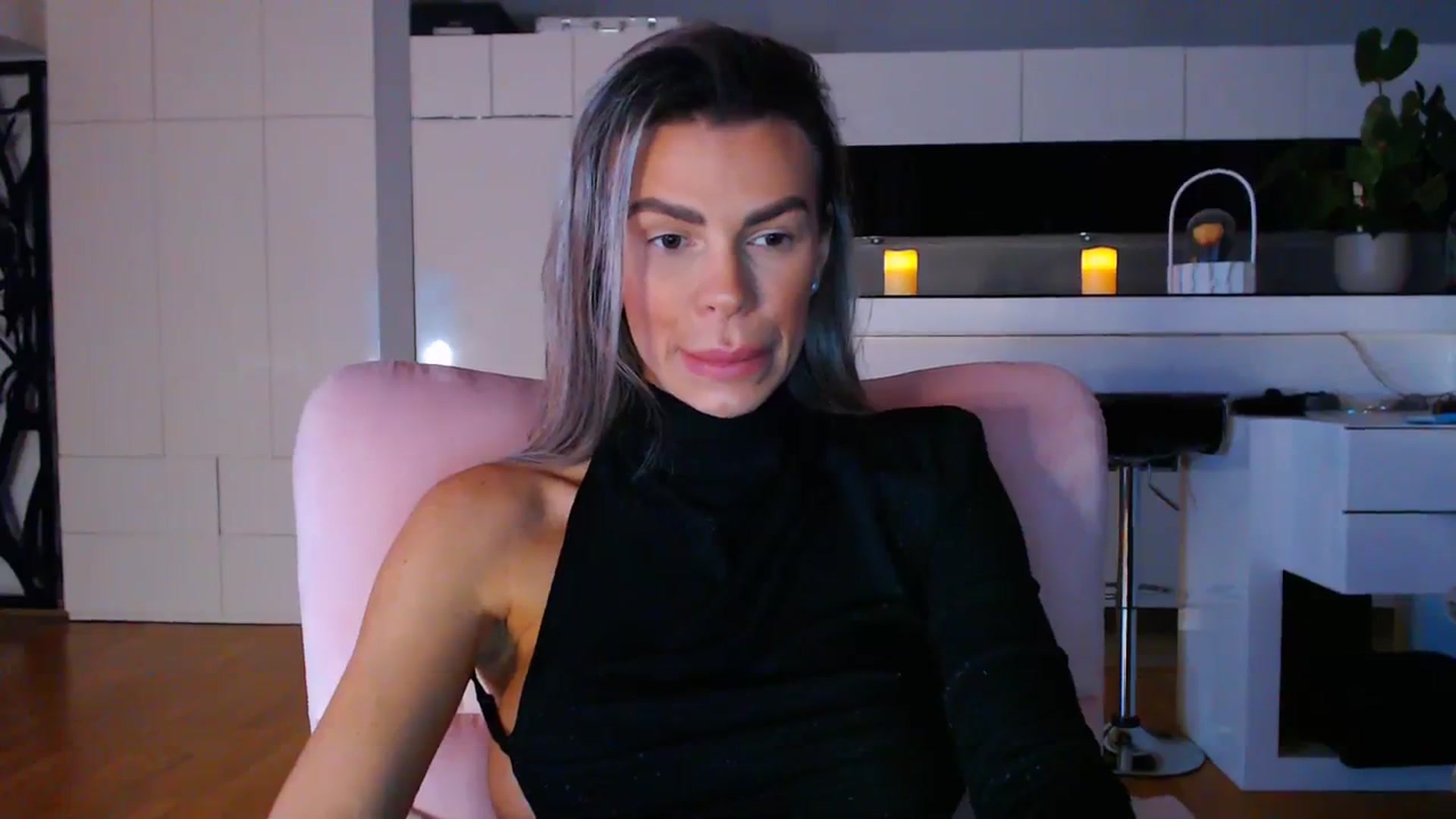 Gallery image thumbnail from D_y_y's myfreecams stream on, 11/19/2023, 05:57 image 9 of 20