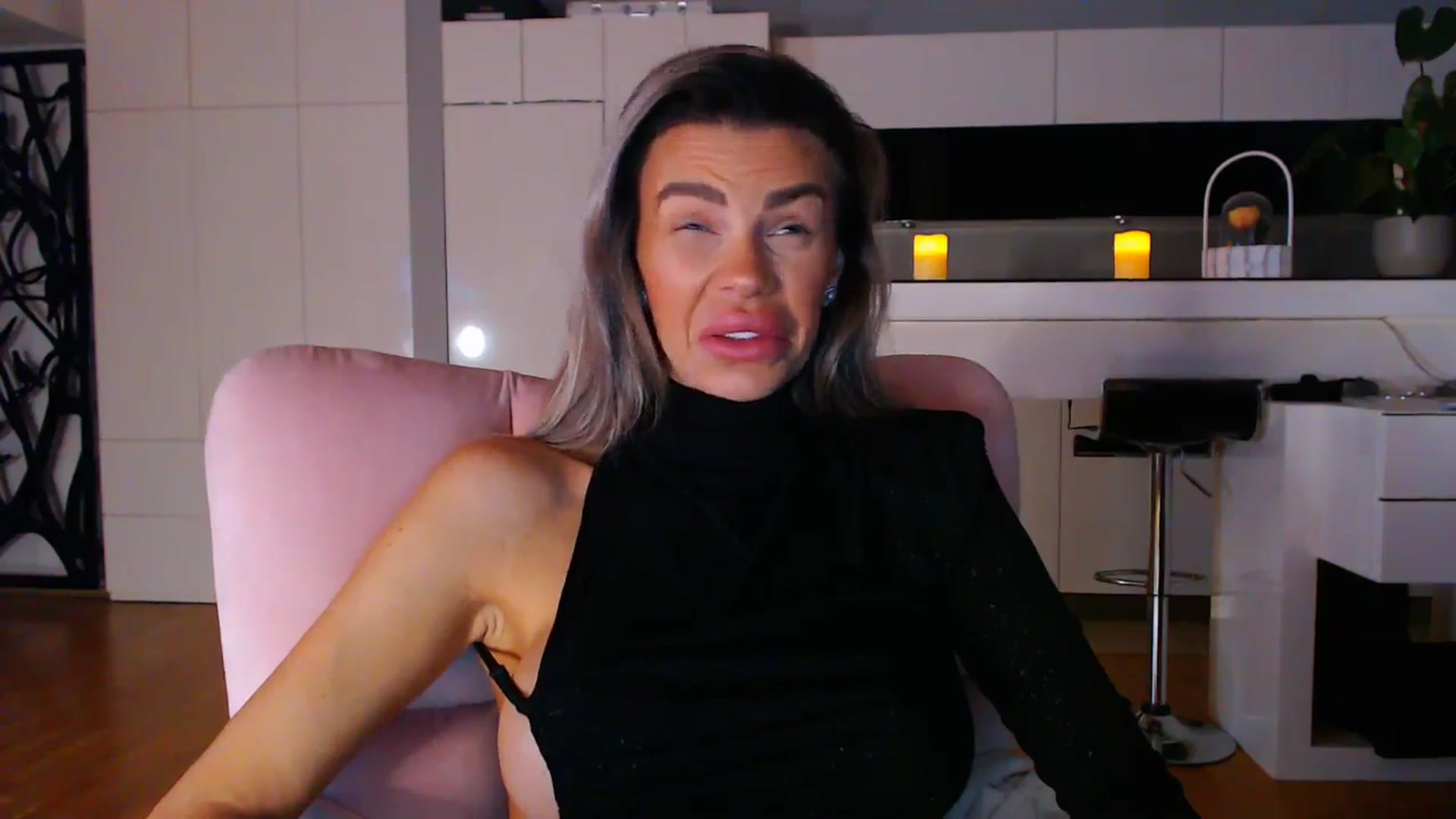 Gallery image thumbnail from D_y_y's myfreecams stream on, 11/19/2023, 05:57 image 11 of 20