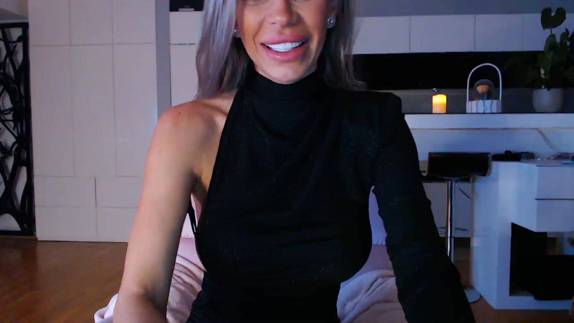 Gallery image thumbnail from D_y_y's myfreecams stream on, 11/19/2023, 05:57 image 6 of 20