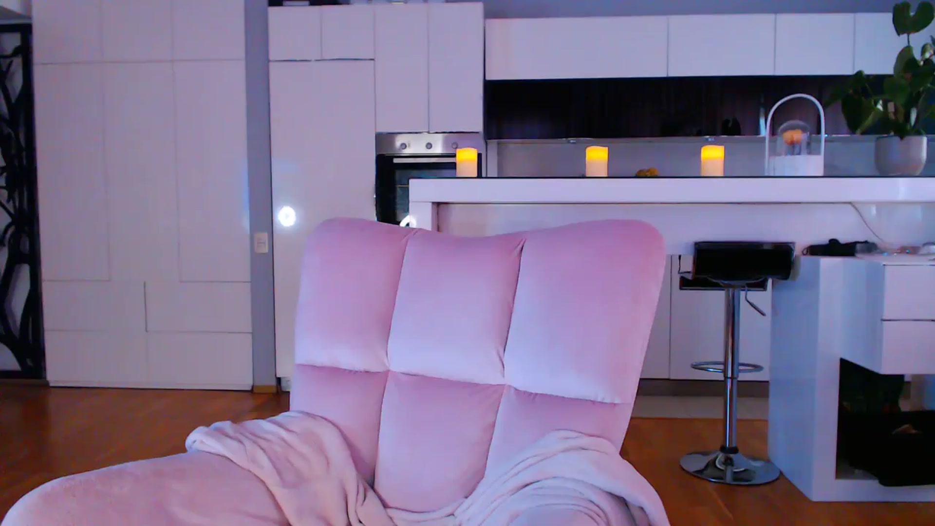 Gallery image thumbnail from D_y_y's myfreecams stream on, 11/24/2023, 06:23 image 19 of 20