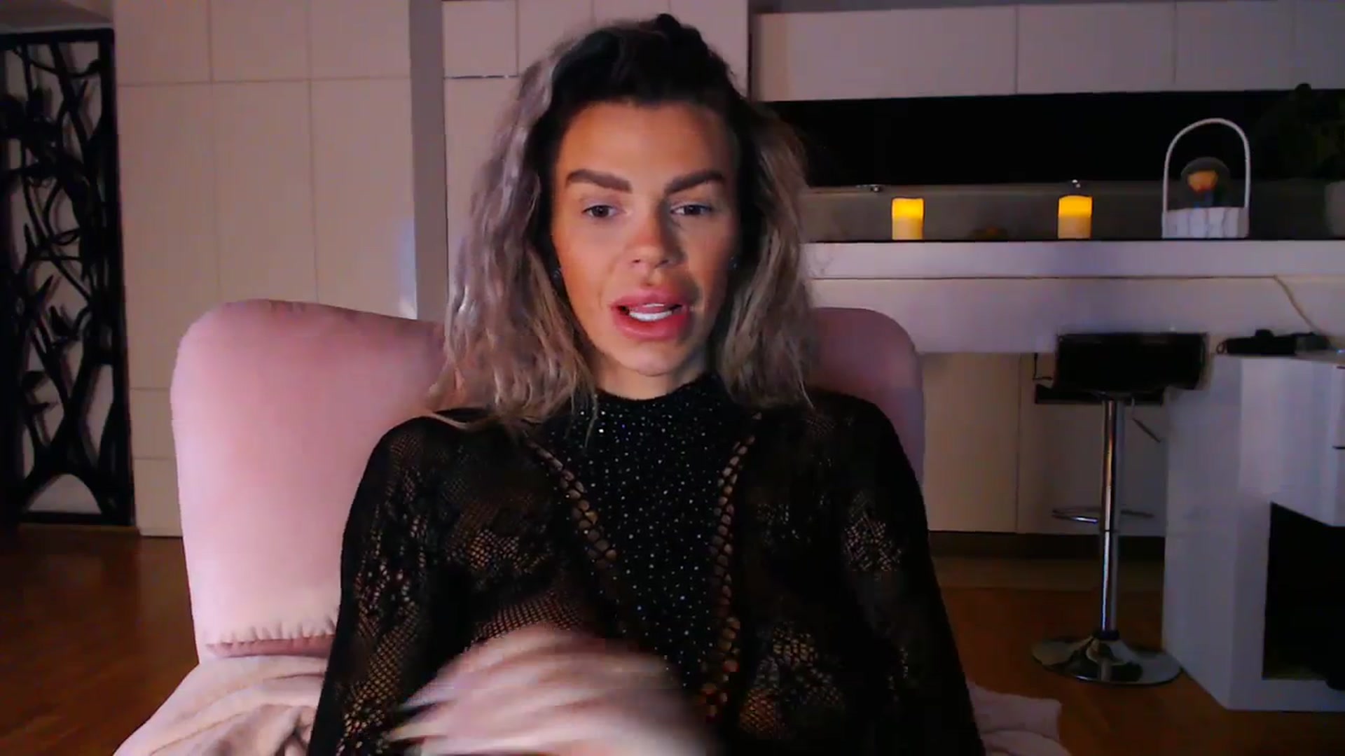 Gallery image thumbnail from D_y_y's myfreecams stream on, 11/25/2023, 06:01 image 9 of 20