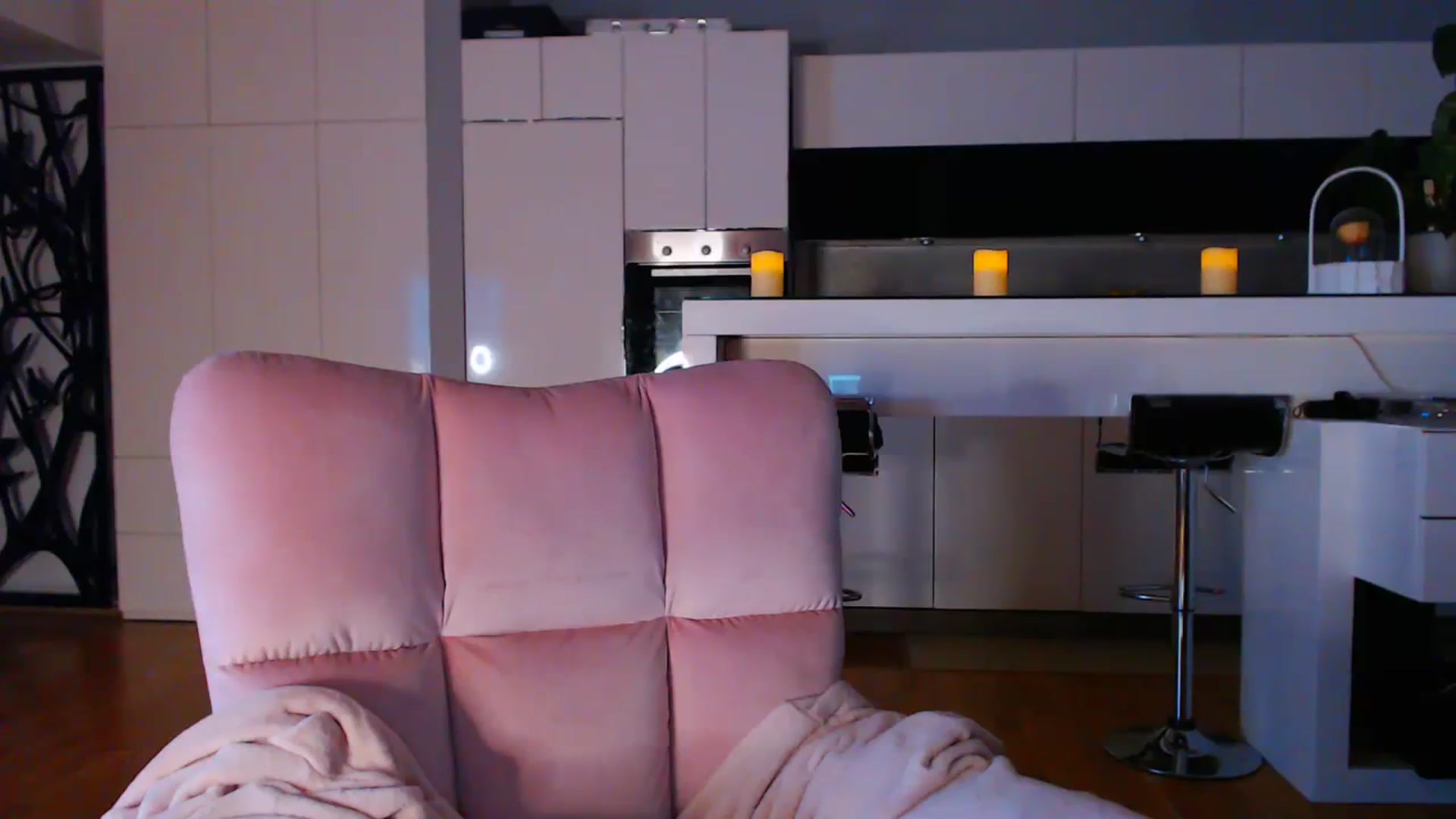 Gallery image thumbnail from D_y_y's myfreecams stream on, 11/28/2023, 05:05 image 7 of 20