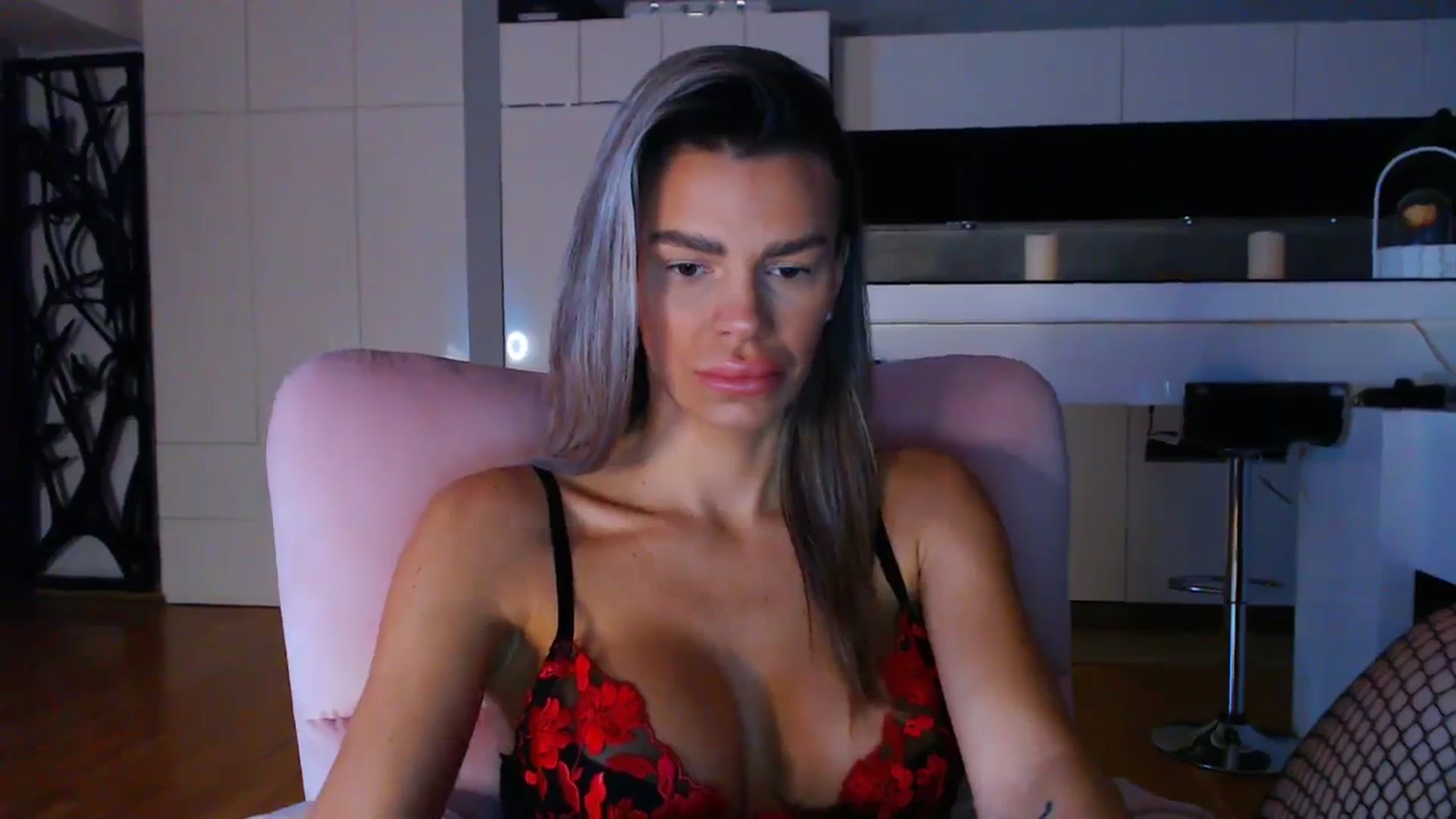Gallery image thumbnail from D_y_y's myfreecams stream on, 11/29/2023, 04:57 image 2 of 20