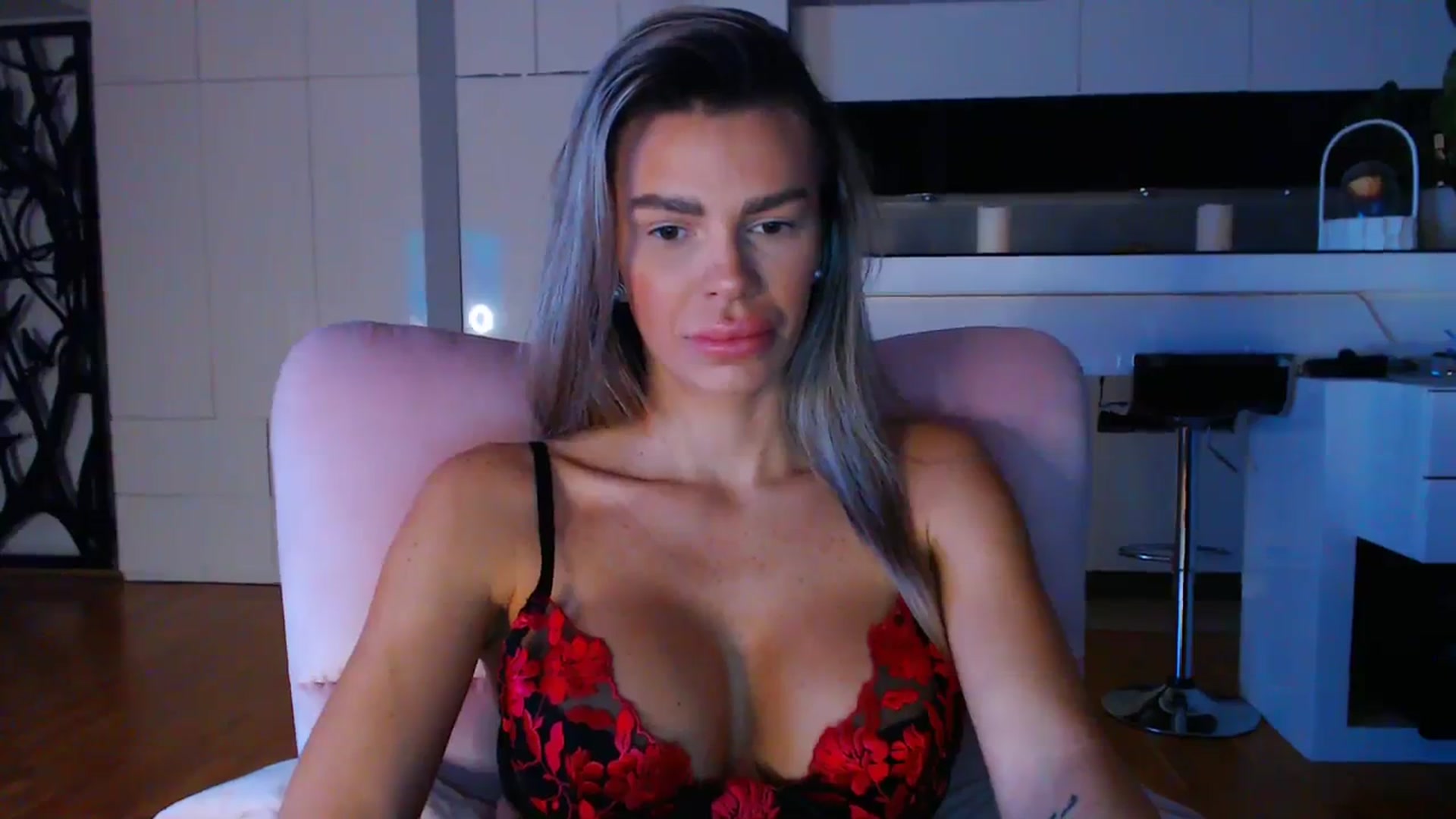 Gallery image thumbnail from D_y_y's myfreecams stream on, 11/29/2023, 04:57 image 19 of 20