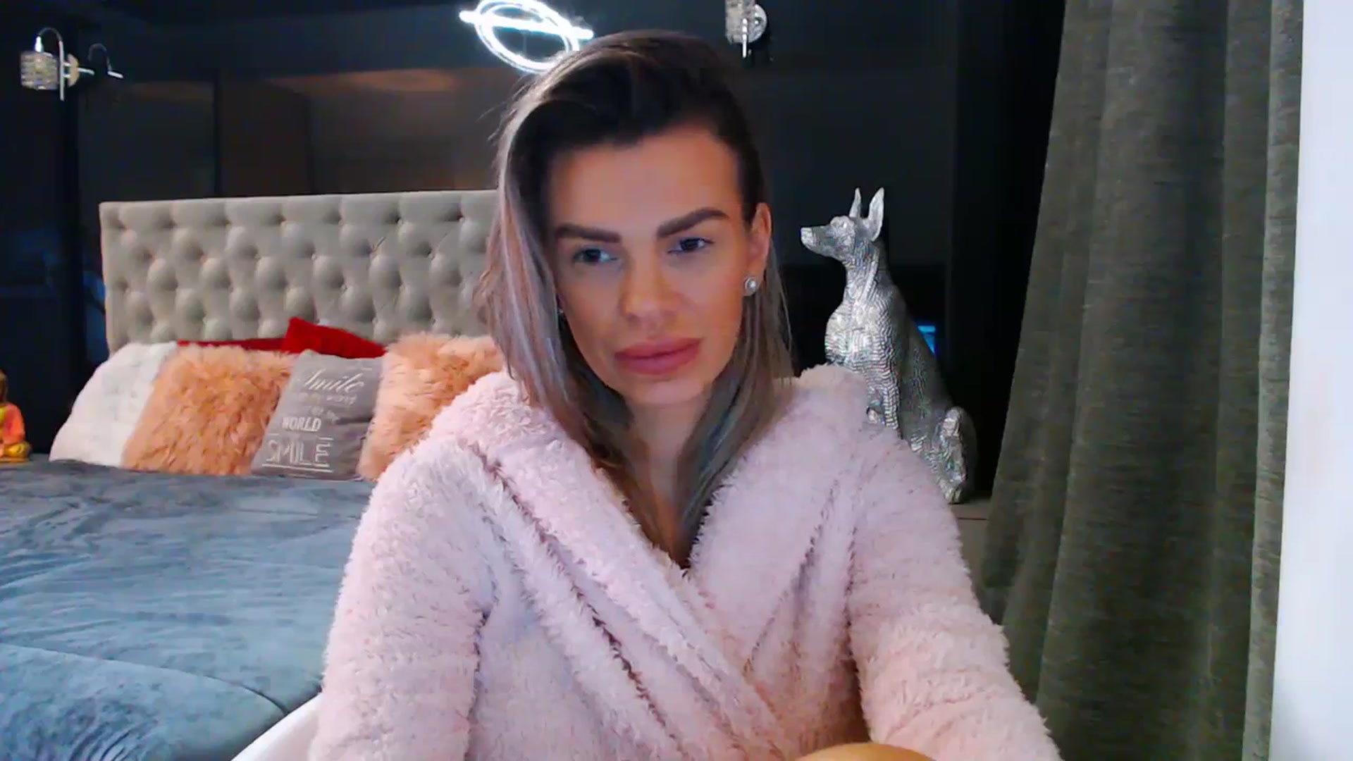 Gallery image thumbnail from D_y_y's myfreecams stream on, 12/01/2023, 06:25 image 19 of 20
