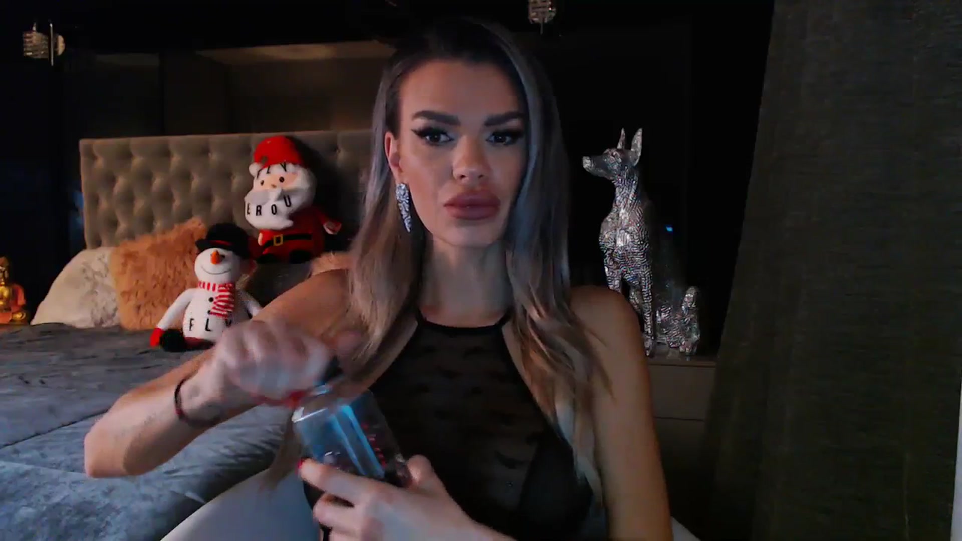 Gallery image thumbnail from D_y_y's myfreecams stream on, 12/03/2023, 06:07 image 2 of 20