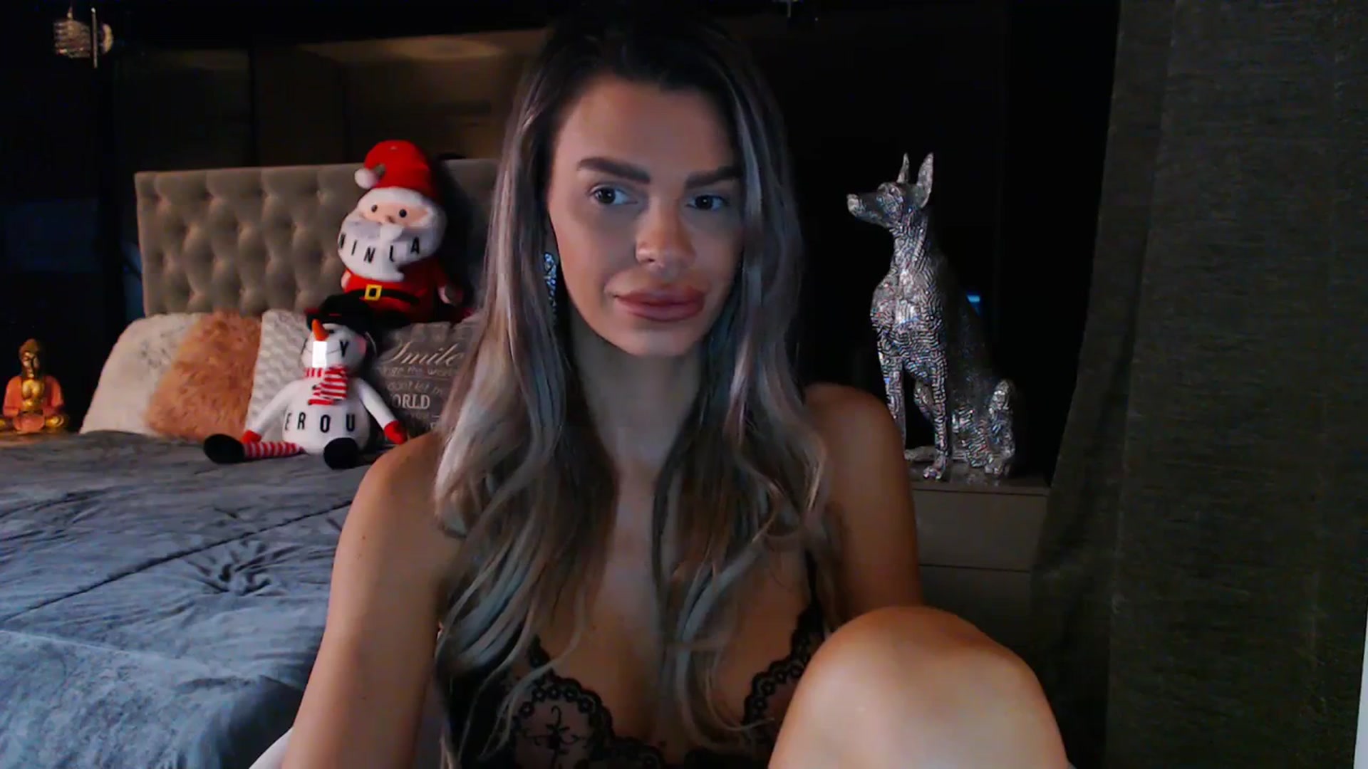 Gallery image thumbnail from D_y_y's myfreecams stream on, 12/04/2023, 06:46 image 17 of 20