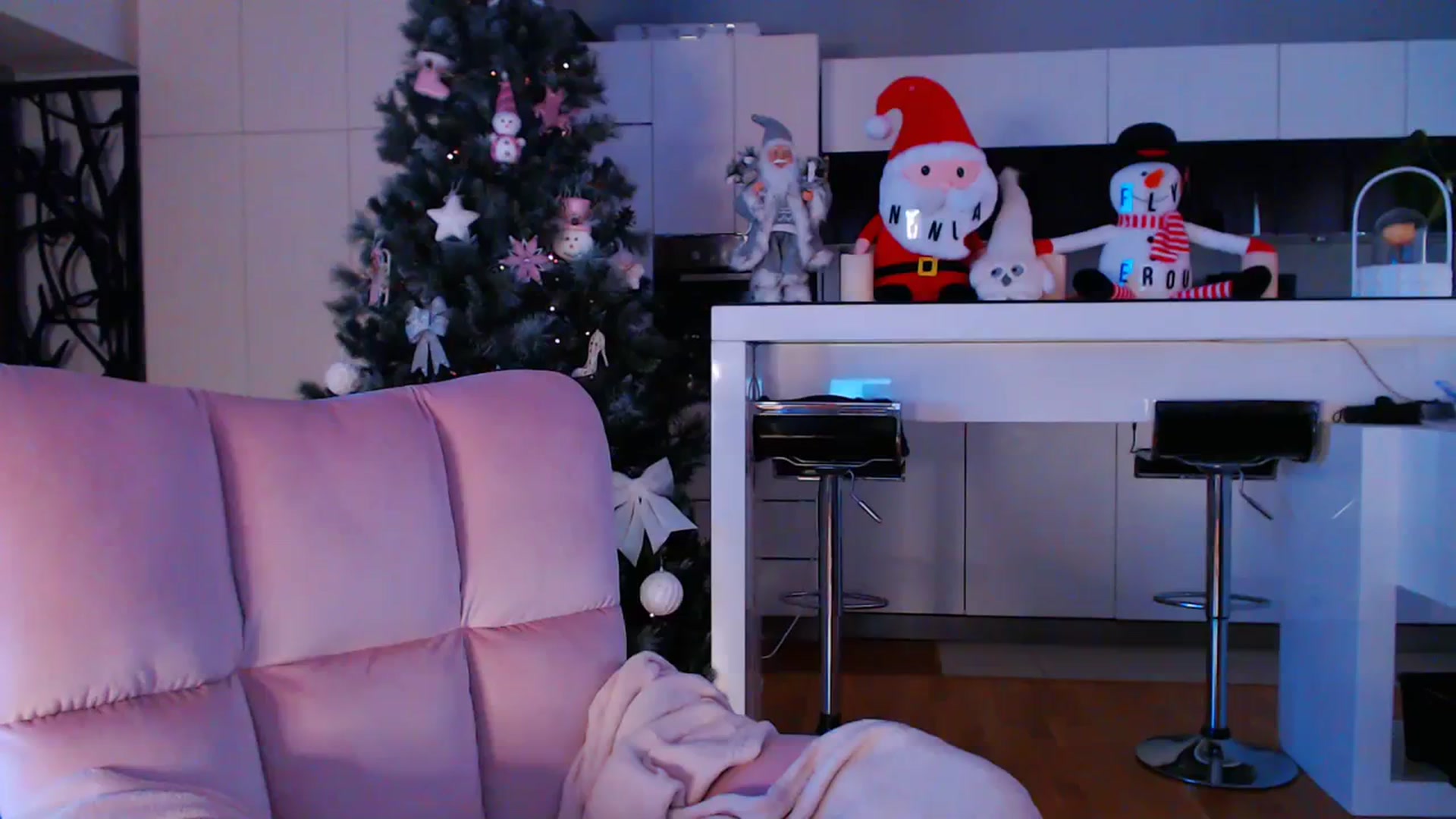 Gallery image thumbnail from D_y_y's myfreecams stream on, 12/17/2023, 06:14 image 20 of 20