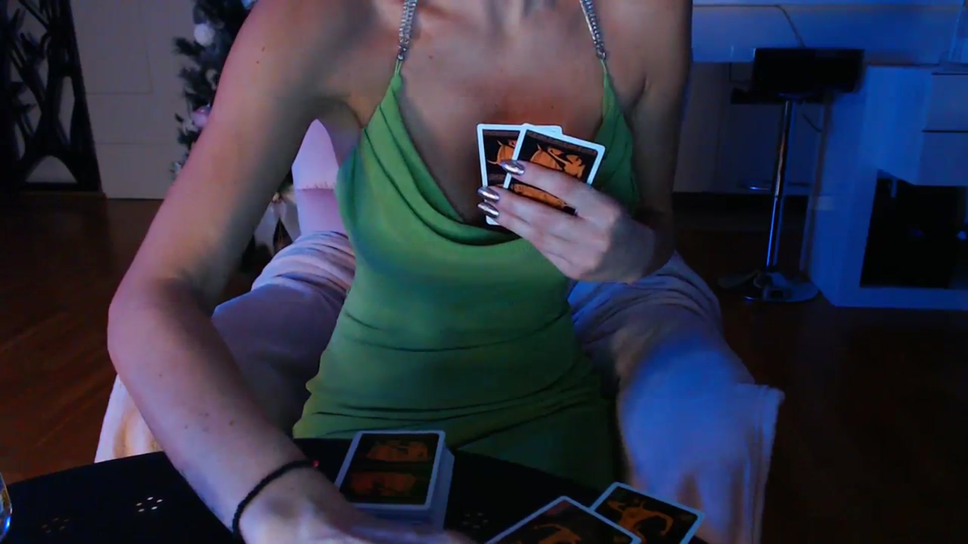 Gallery image thumbnail from D_y_y's myfreecams stream on, 12/27/2023, 06:03 image 8 of 20