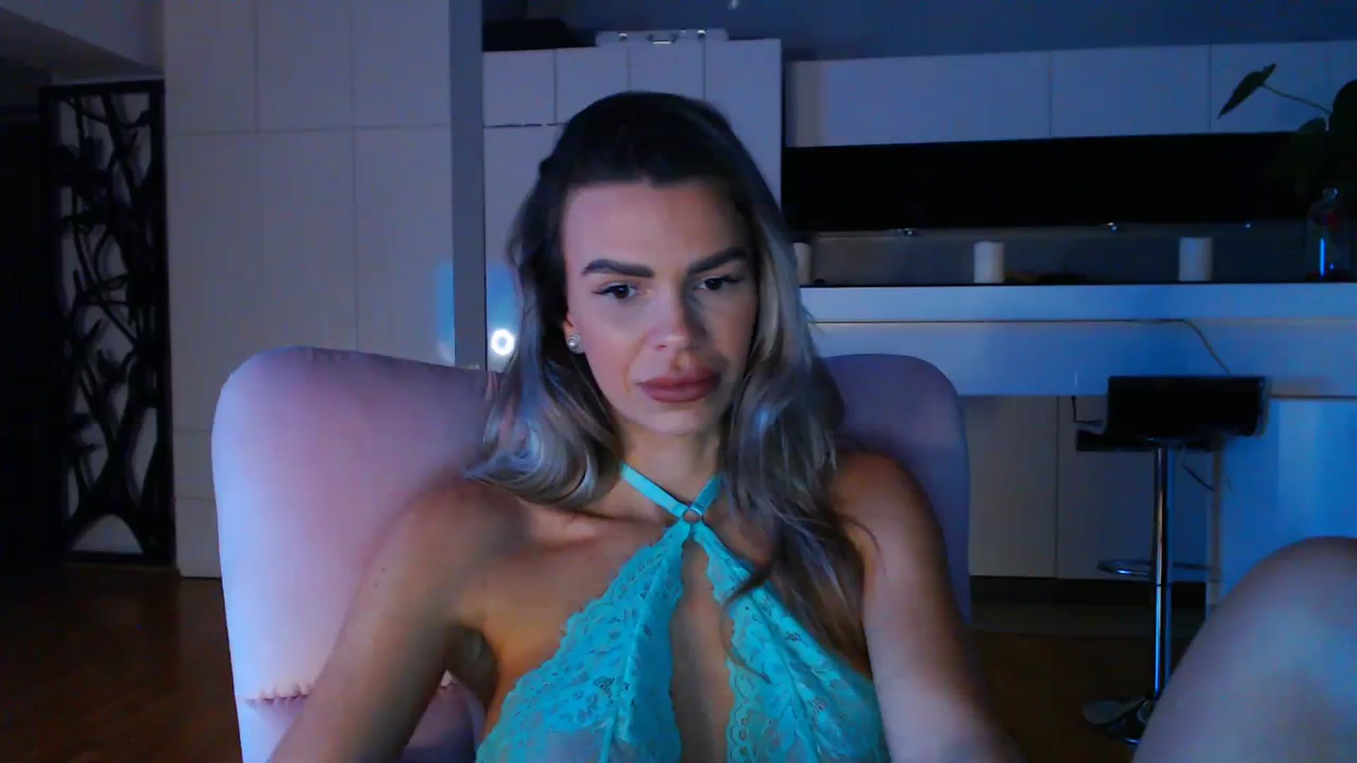 Gallery image thumbnail from D_y_y's myfreecams stream on, 01/04/2024, 05:50 image 18 of 20