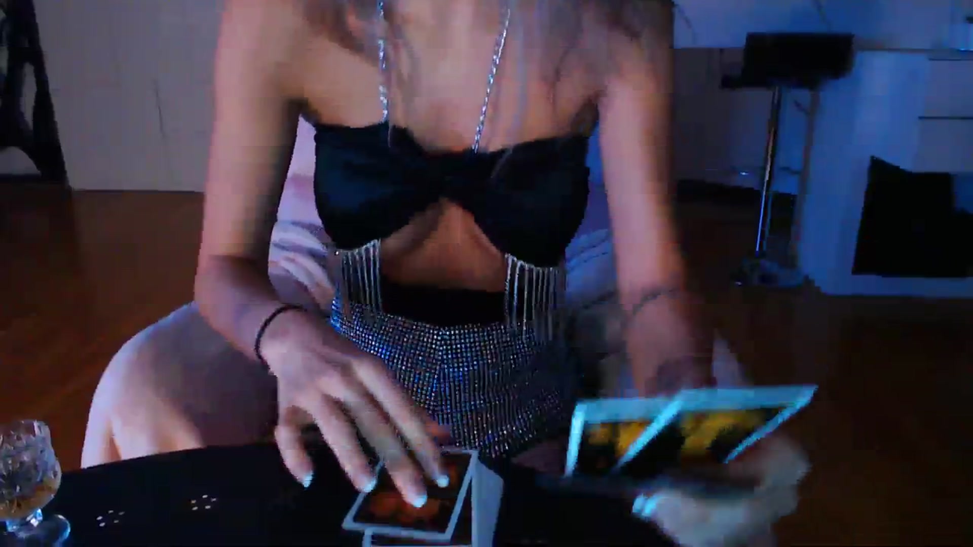 Gallery image thumbnail from D_y_y's myfreecams stream on, 01/11/2024, 05:49 image 7 of 20