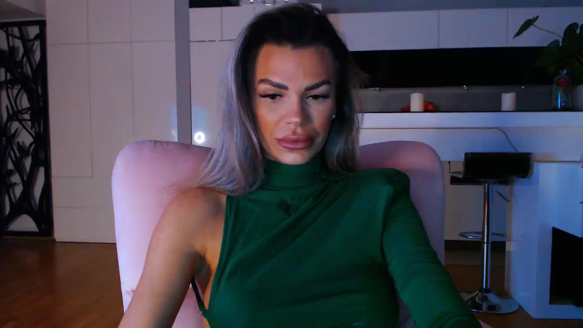 Gallery image thumbnail from D_y_y's myfreecams stream on, 01/14/2024, 05:49 image 2 of 20