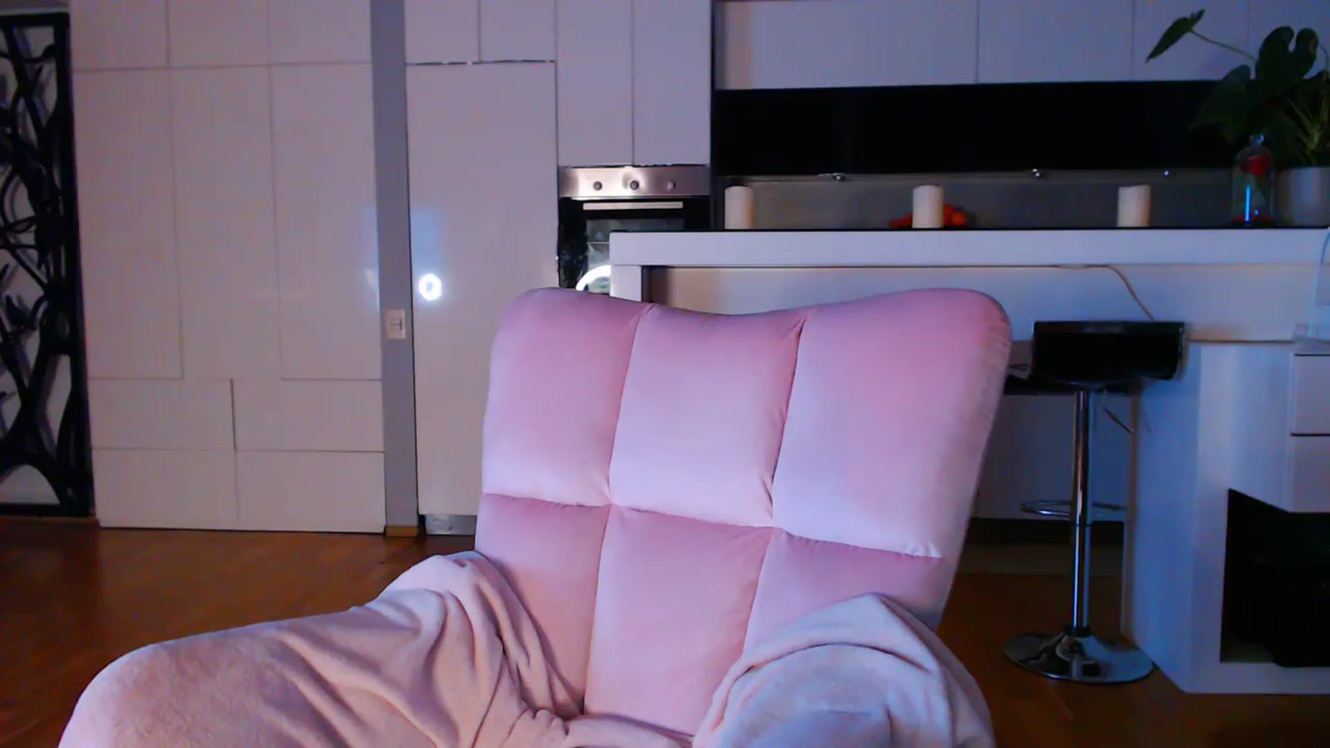 Gallery image thumbnail from D_y_y's myfreecams stream on, 01/14/2024, 05:49 image 6 of 20