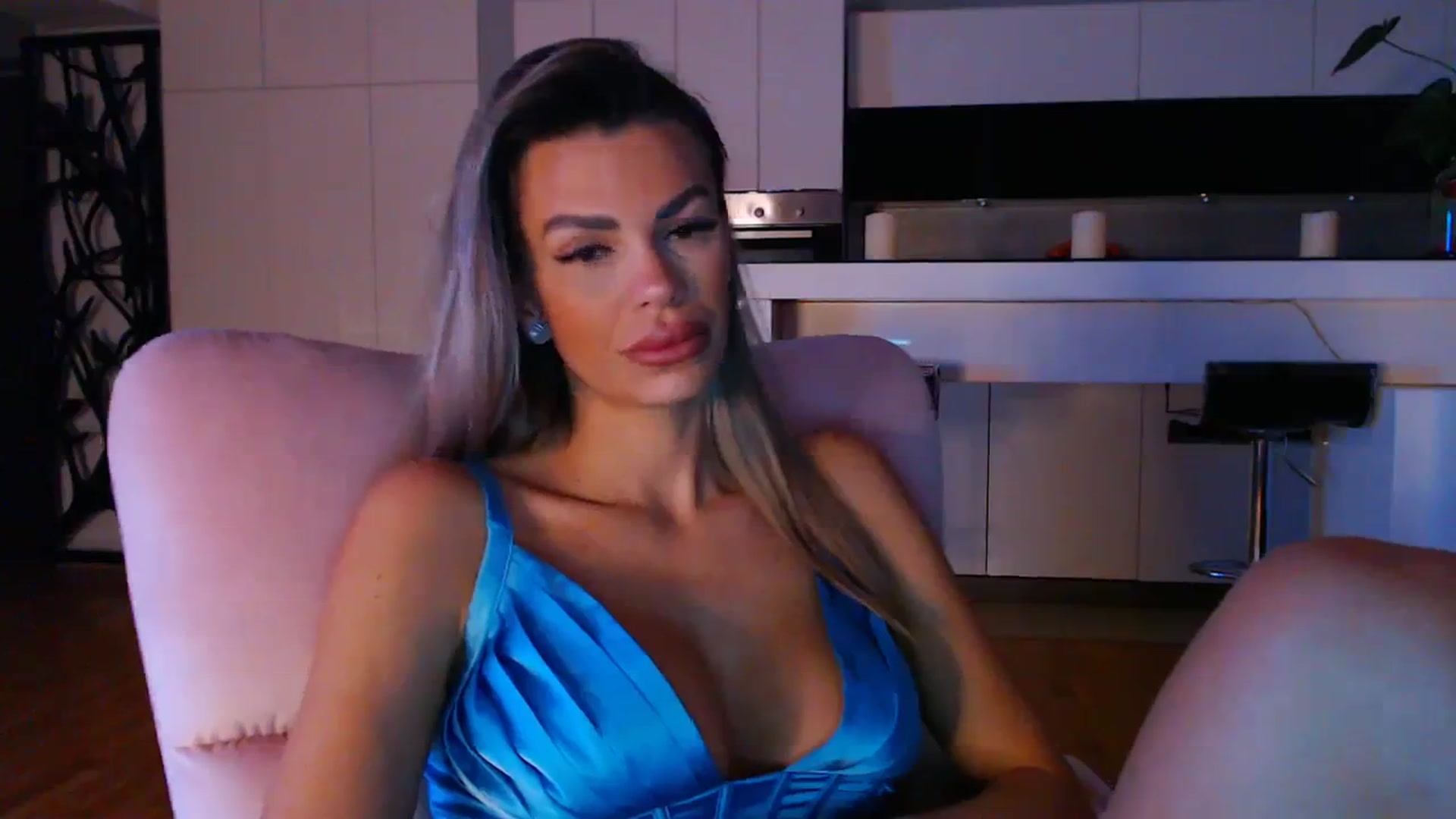 Gallery image thumbnail from D_y_y's myfreecams stream on, 01/15/2024, 05:42 image 20 of 20