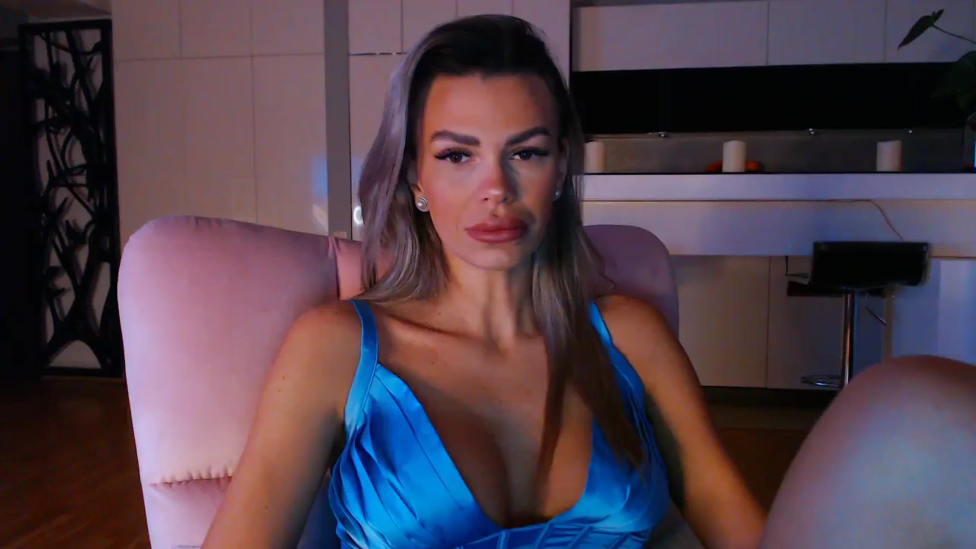 Gallery image thumbnail from D_y_y's myfreecams stream on, 01/15/2024, 05:42 image 1 of 20
